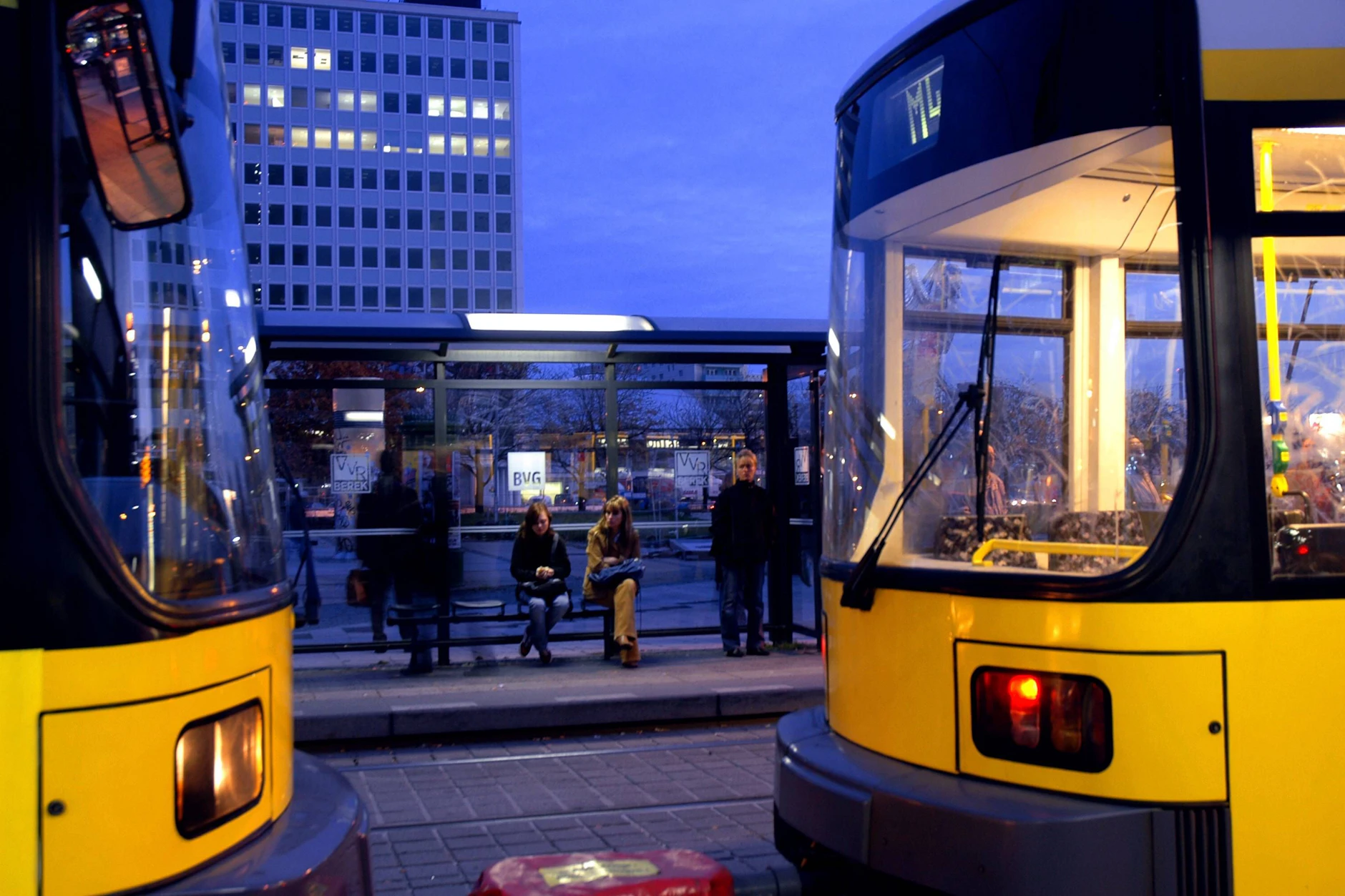 Gr nes Berlin BVG Will Warteh uschen Bepflanzen gr-nes-berlin-bvg-will-warteh-uschen-bepflanzen