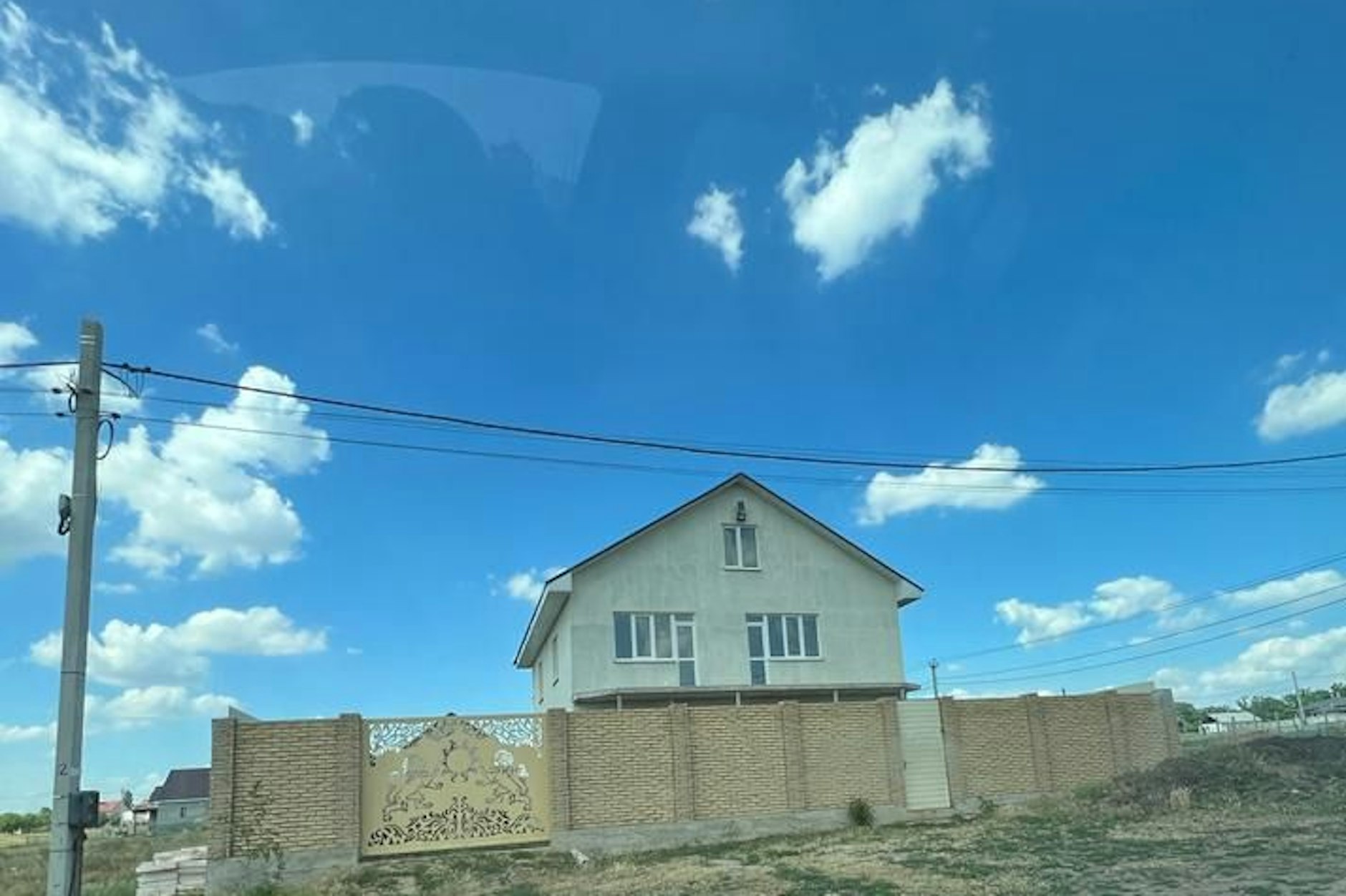 Das Haus des stellvertretende Bataillonskommandeurs einer Militäreinheit in Odessa: Gebaut haben es Soldaten.