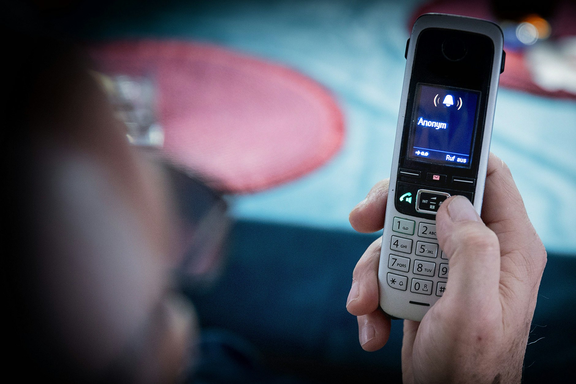 Achtung, auch Telefon-Betrüger rüsten auf. 