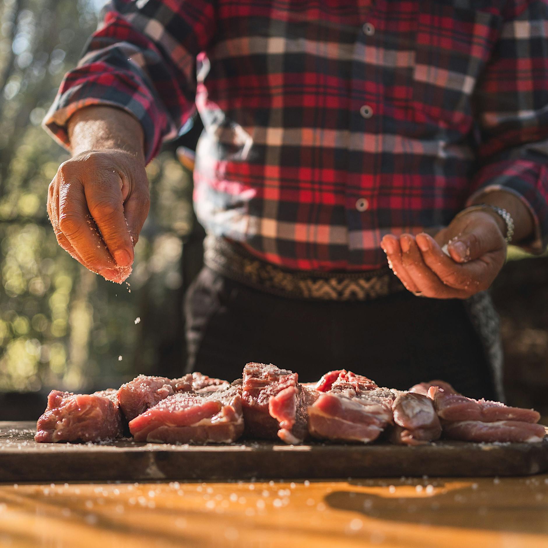 Salmonellen in Europa: Das Problem mit Kunststoffbrettern und 5 weitere Fakten