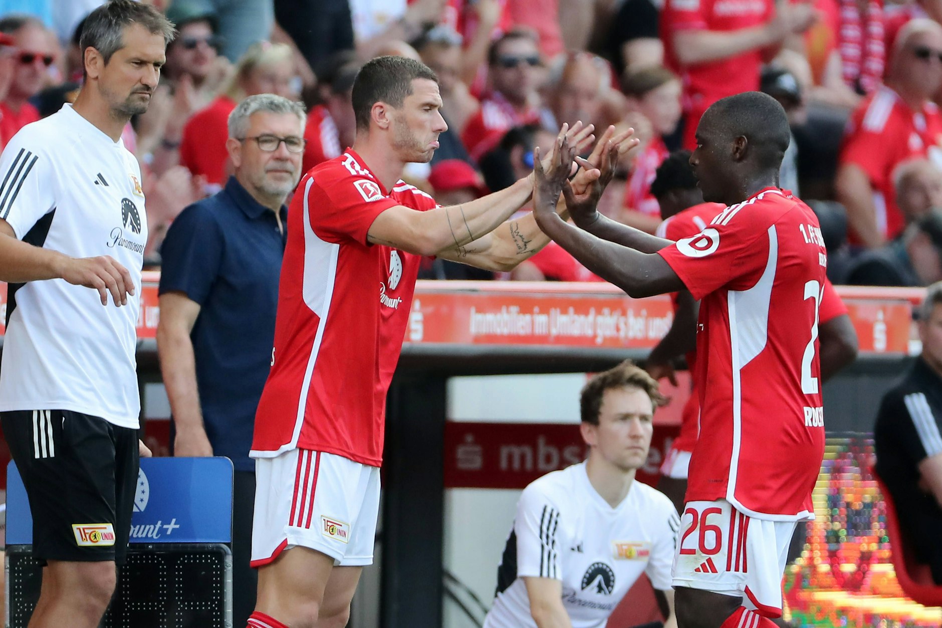 Robin Gosens kommt in der 66. Minute für Roussillon ins Spiel.