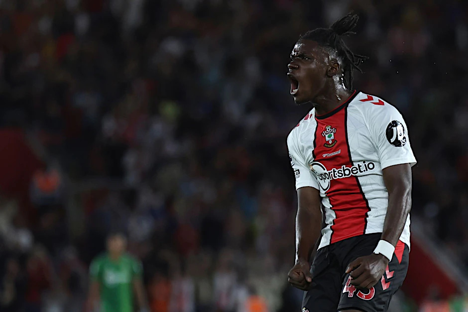 ARCHIV - Der FC Chelsea verpflichtet Lavia aus Southampton.  