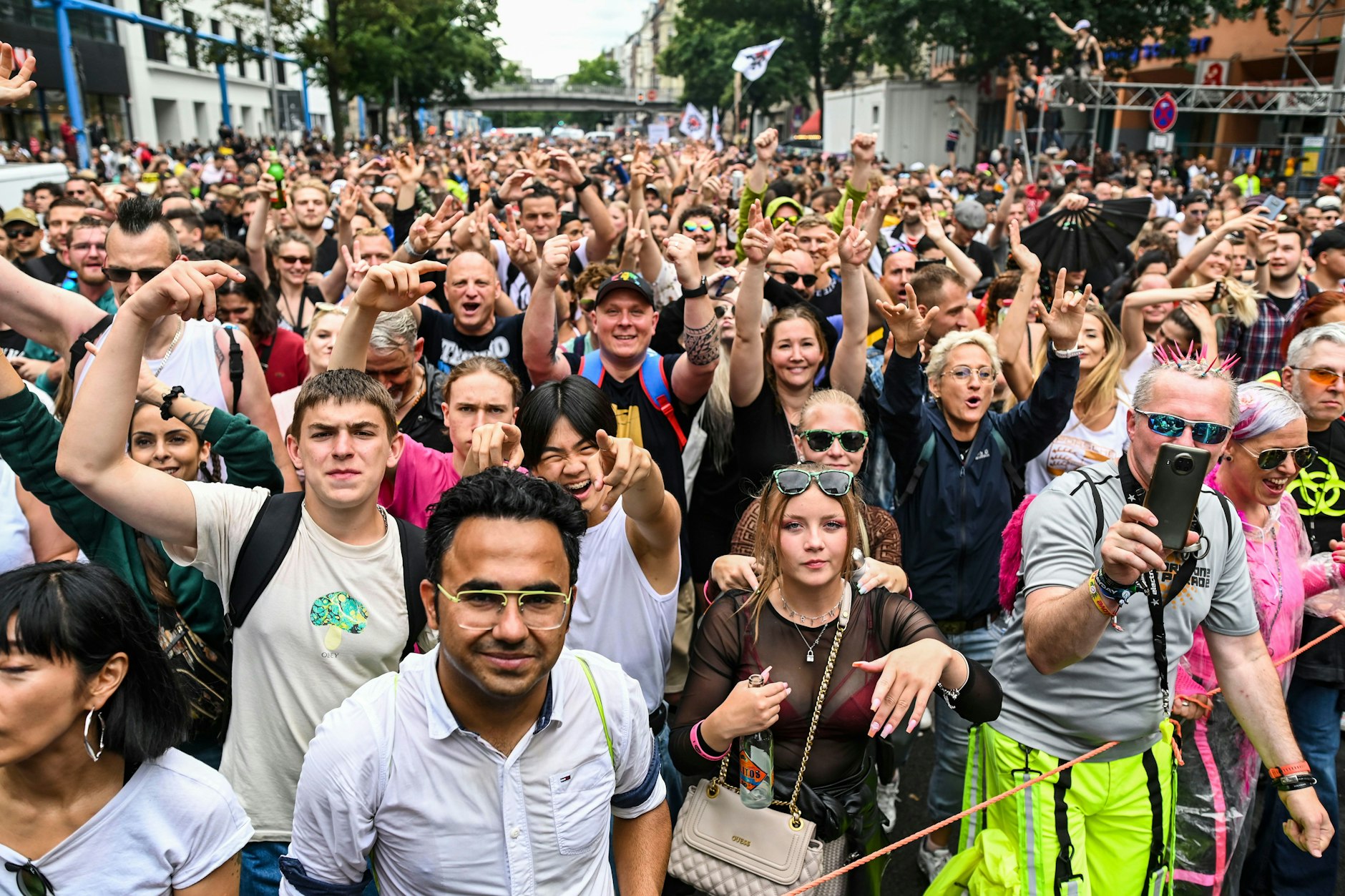Ein Rave soll die Clubs an Treptower Park und Ostkreuz vor der Schließung bewahren.