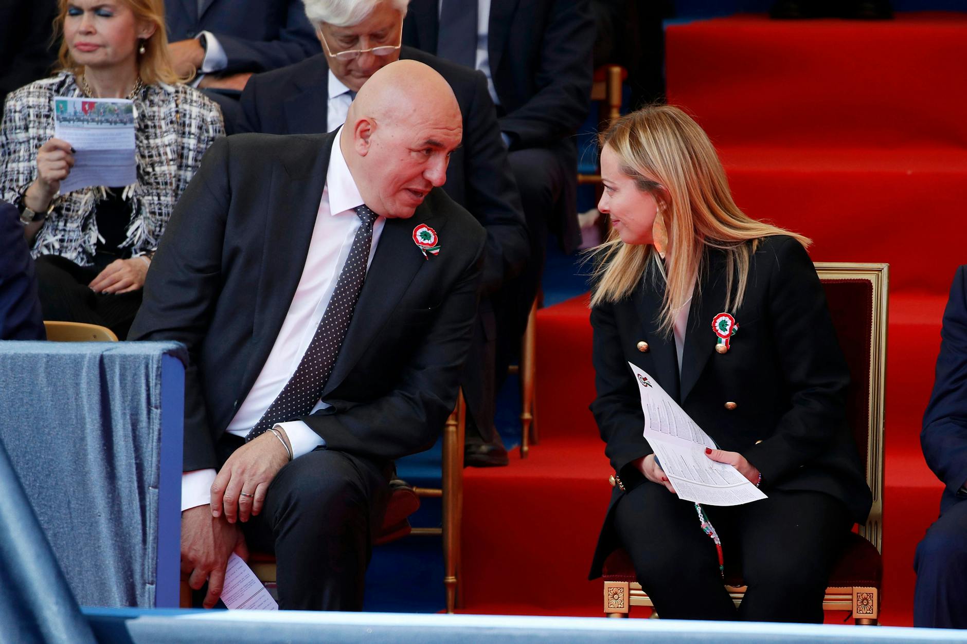 Der italienische Verteidigungsminister Guido Crosetto (l.) mit Premierministerin Giorgia Meloni