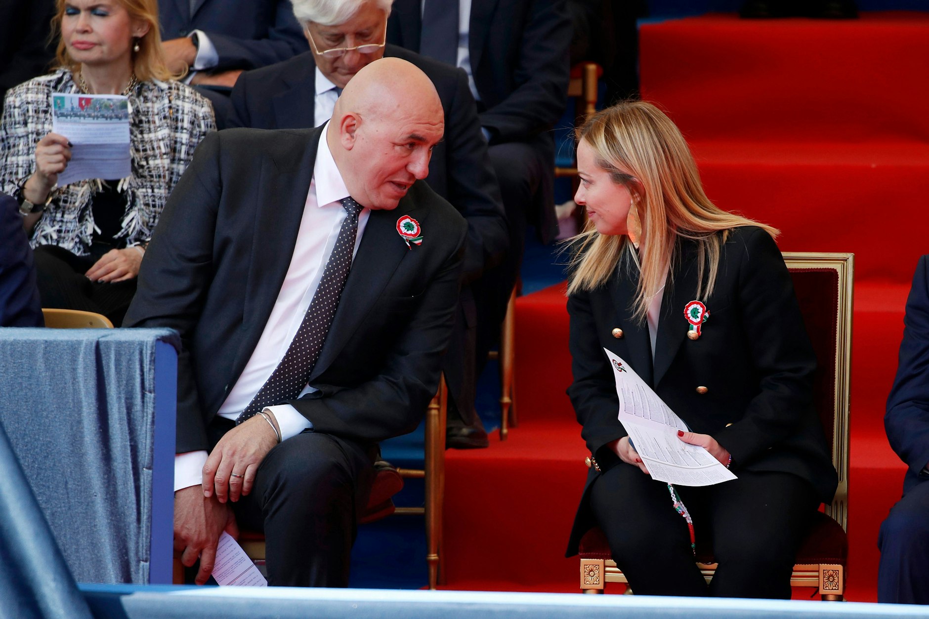 Der italienische Verteidigungsminister Guido Crosetto (l.) mit Premierministerin Giorgia Meloni