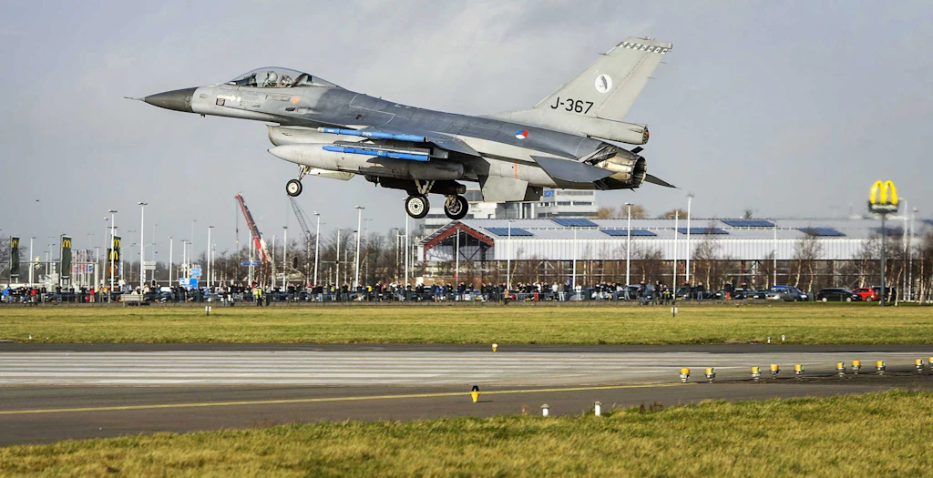 Experte: F-16 Zusagen wichtig für ukrainische Motivation