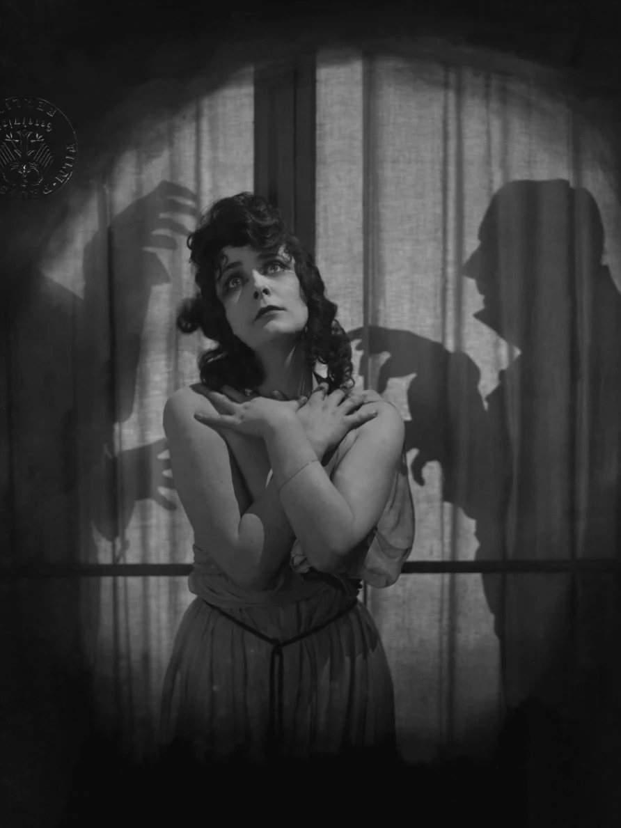 Eine Szene aus „Schatten“ (1923) von Arthur Robison.