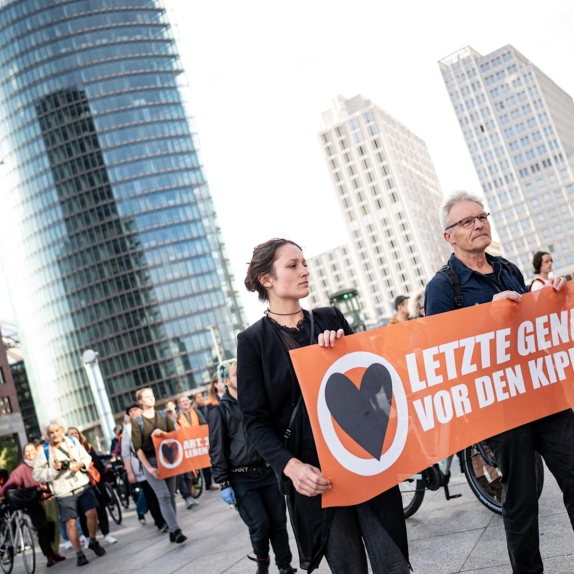 Letzte Generation kündigt ab September unbefristete Blockaden in Berlin an
