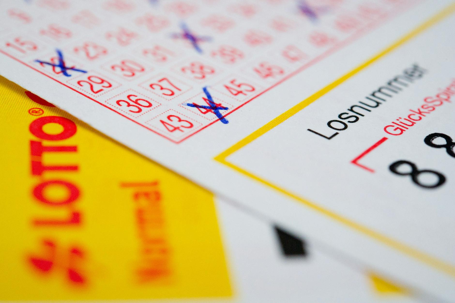 In Berlin gab es 2023 sechs Lotto-Gewinner, die Millionen abgesahnt haben!