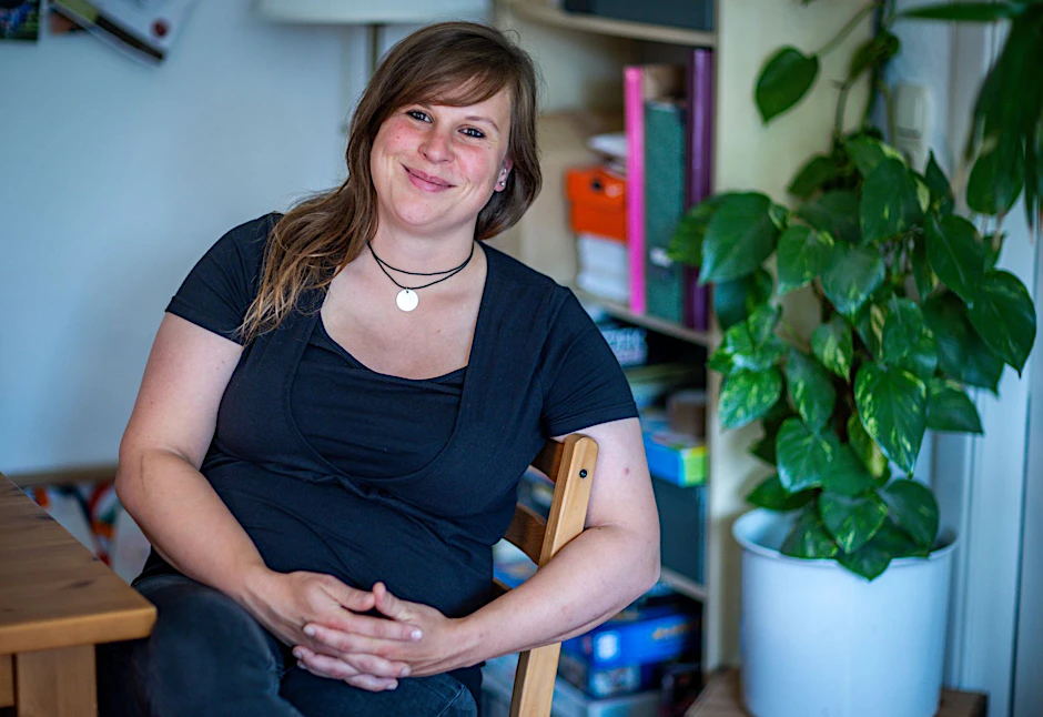 PRODUKTION - Chiara Malz ist Polizistin und gleichzeitig Unterstützerin bei der Letzten Generation.  