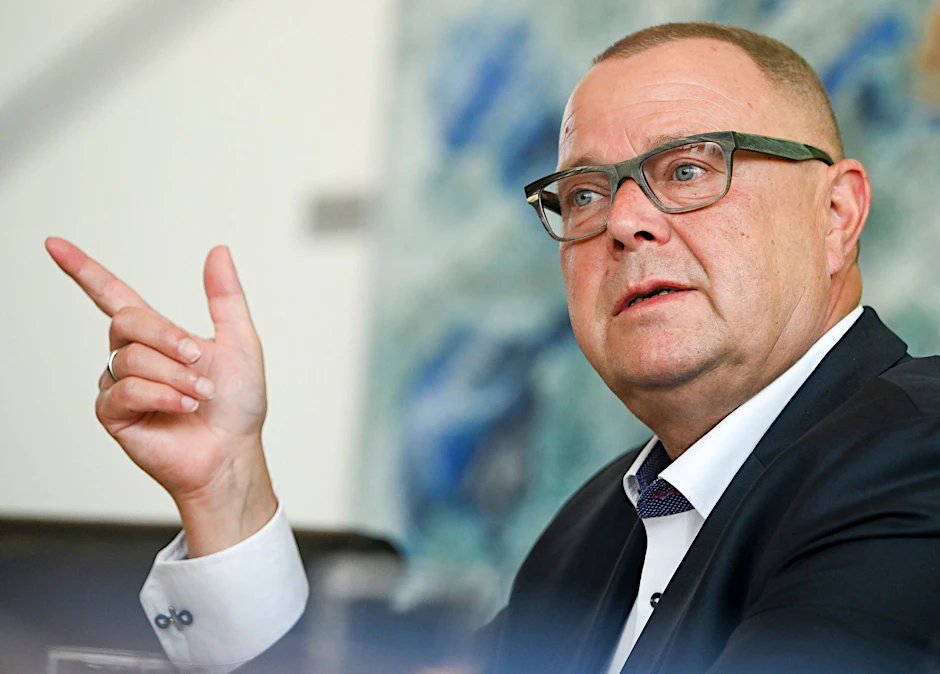 Michael Stübgen (CDU), Innenminister von Brandenburg, bei einem Pressetermin.  