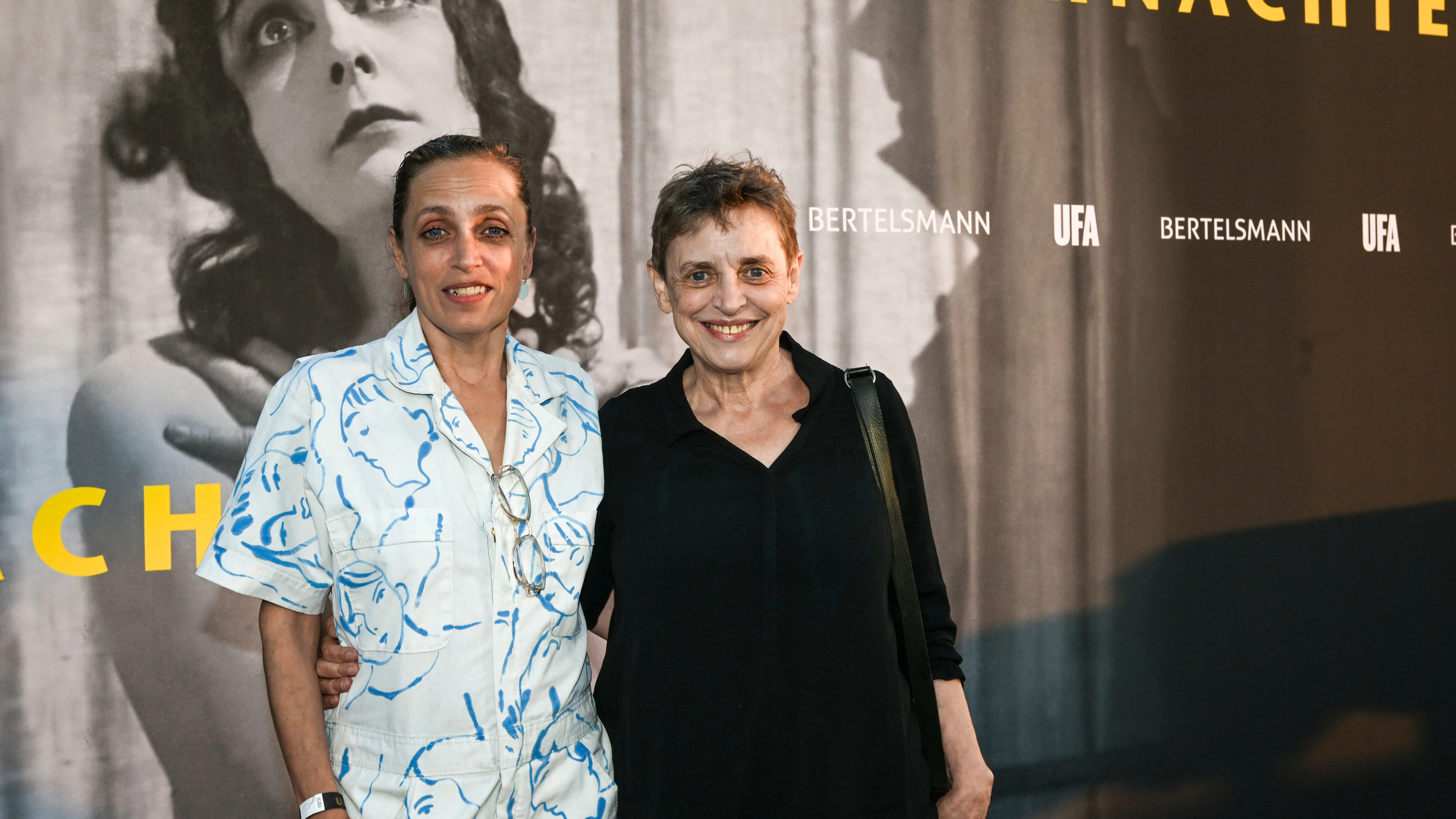Auch die Schauspielerinnen Anna (l.) und Katharina Thalbach freuten sich auf die Eröffnung der 13. UFA-Filmnächte in Berlin.