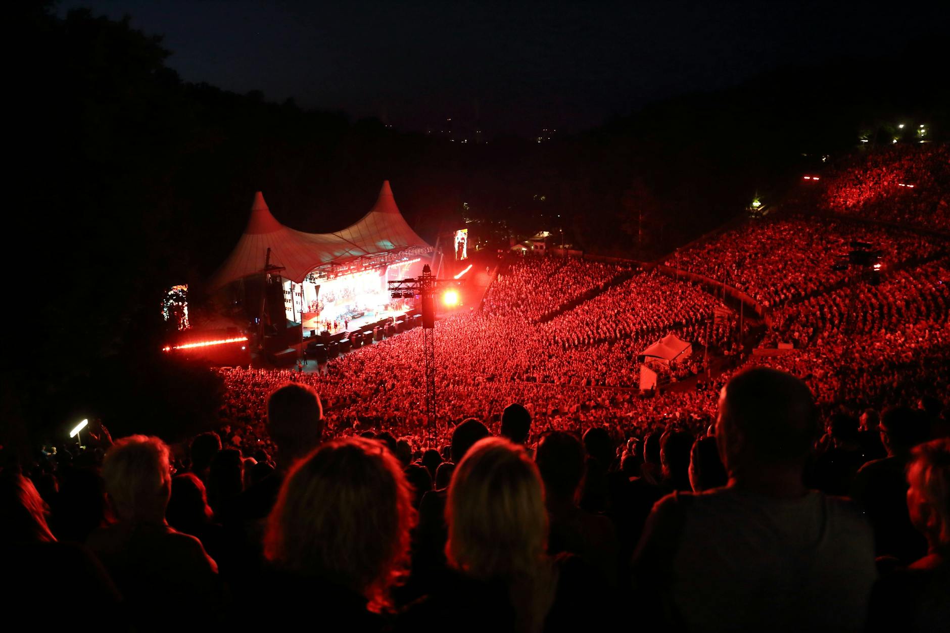 Grillen und Schnaps saufen: Heimspiel für Peter Fox am Dienstagabend auf der Waldbühne in Berlin