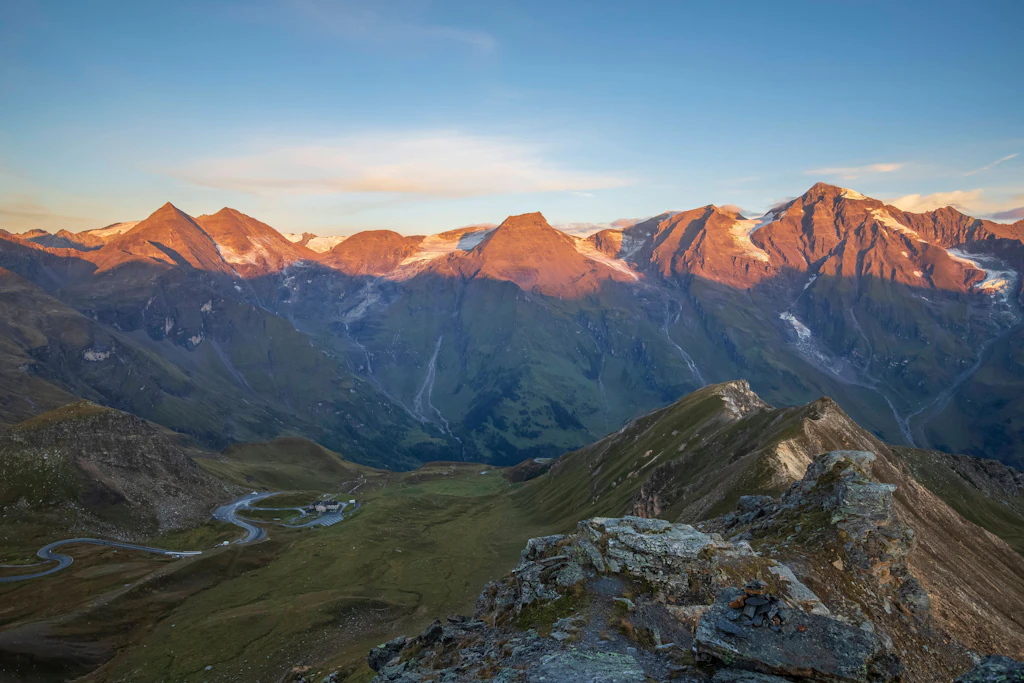 Bergsteiger lässt geschwächten Kameraden nachts zurück – und geht ins Wirtshaus