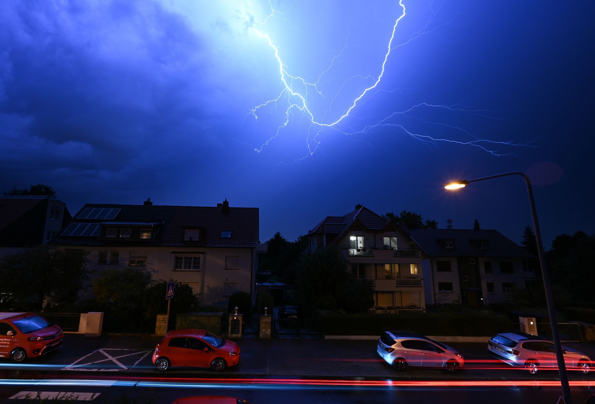 Schwere Gewitter mit Starkregen, Hagel und Sturm bedrohen Deutschland!