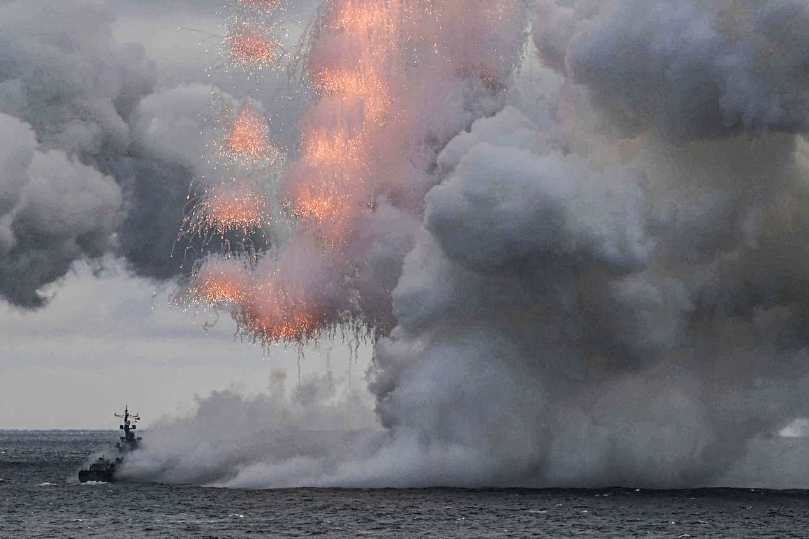 2020 fanden Marineübung mit Teststarts von nuklearfähigen Kinzhal- und Kalibr-Raketen im Schwarzen Meer vor der Küste der bereits damals besetzten Krim statt.