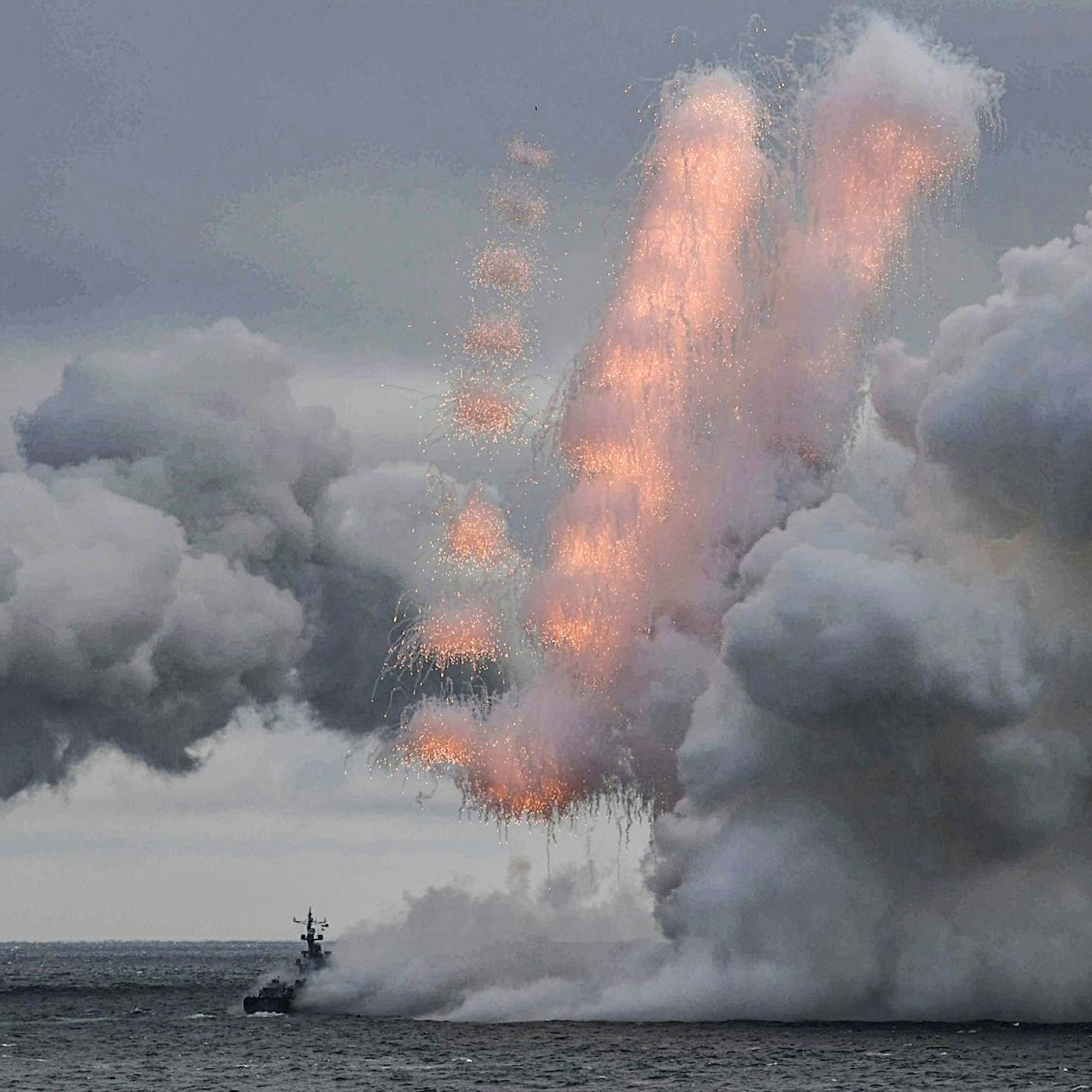 Gefechte mit Booten und Flugzeugen auf der Krim