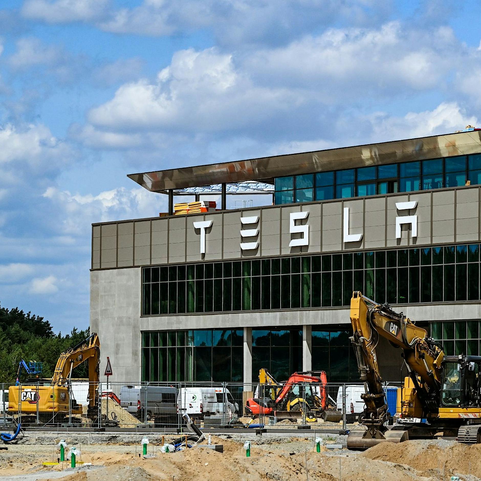 Tesla-Werk in Grünheide: Den neuen Zug zur Gigafactory dürfen alle kostenlos nutzen