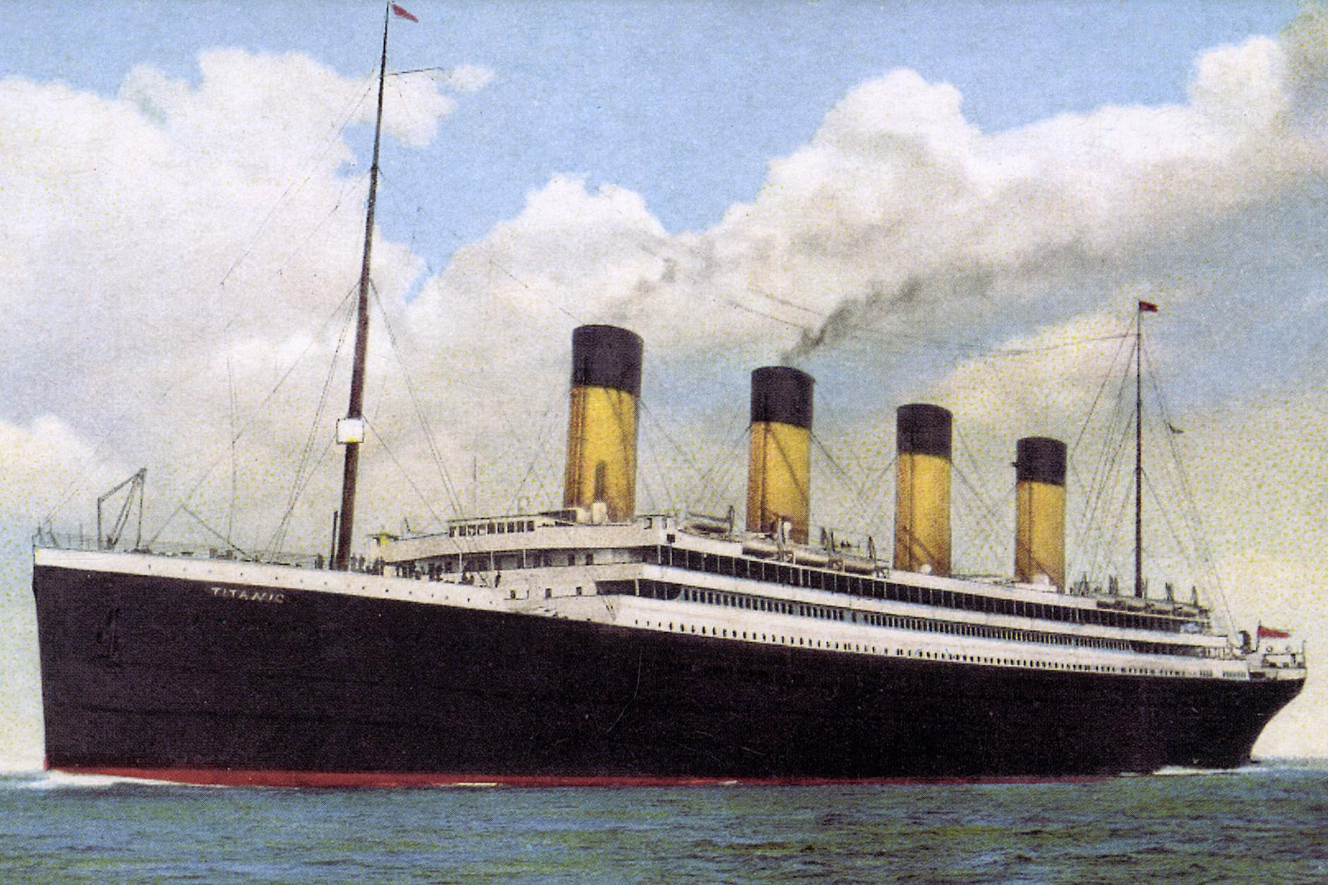 Die Titanic auf einer alten Postkarte - so sah das wunderschöne Schiff aus, als die Jungfernfahrt über den Atlantik startete.