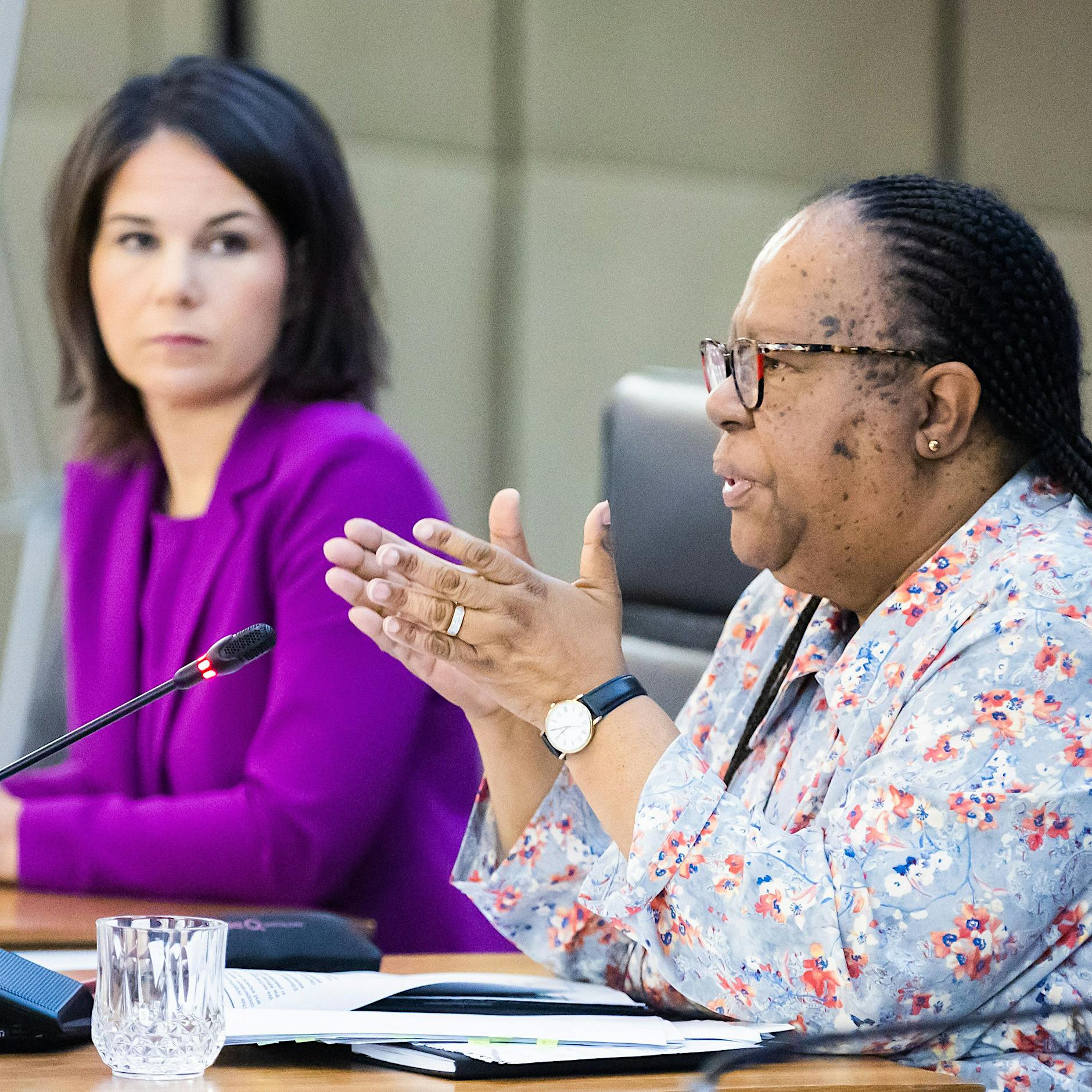 Brics-Gruppe mit Paukenschlag, Annalena Baerbock erschreckt sich