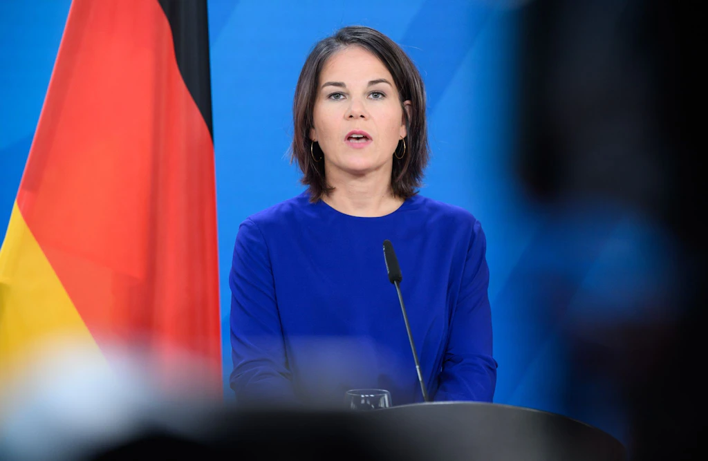 Frau Baerbock, die Russland-Sanktionen wirken sehr wohl: gegen Deutschland!