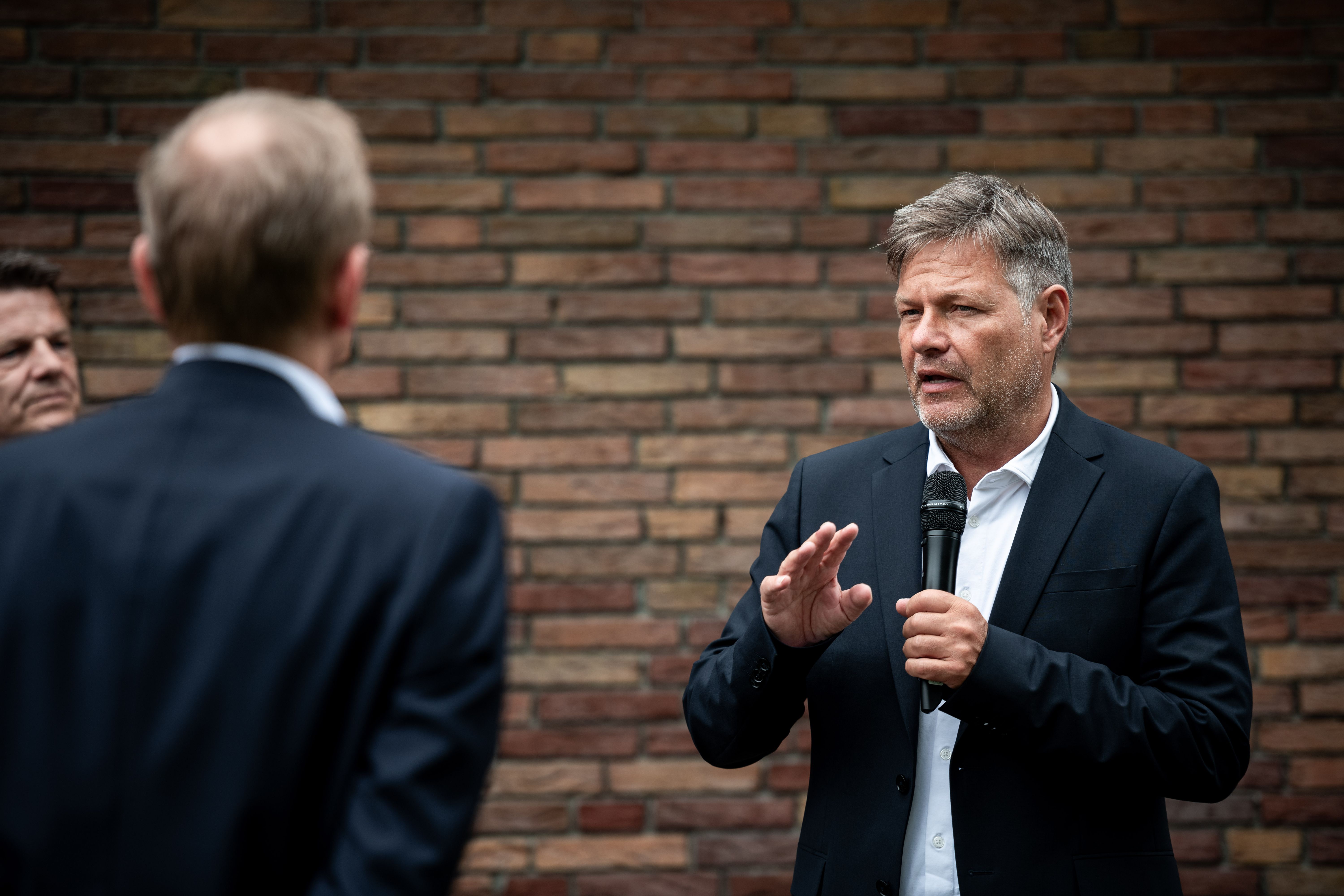 Deutsche Wirtschaft – ifo Geschäftsklima: „Hier bricht gerade etwas richtig weg“