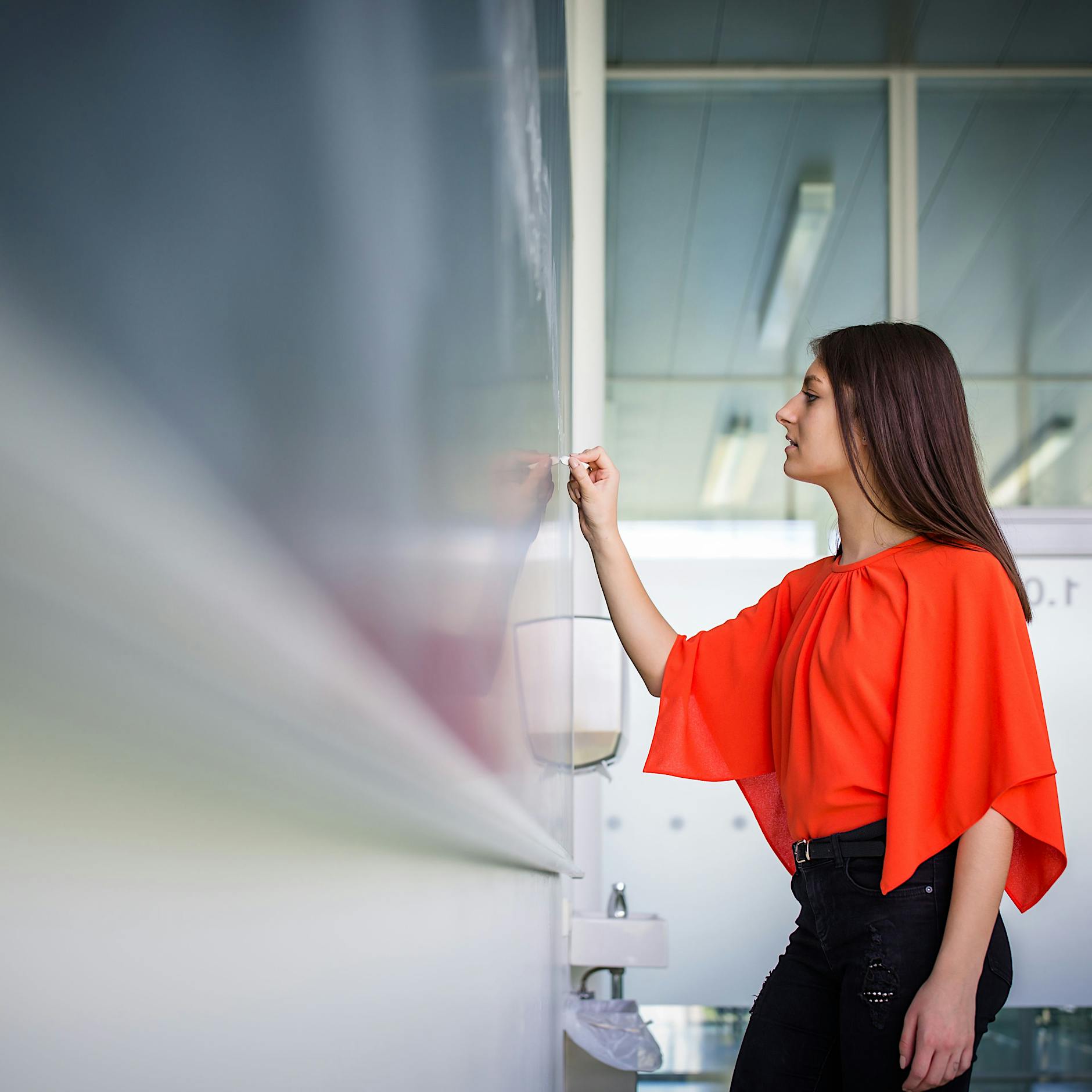 Schulstart in Berlin und Brandenburg: Warum in Berlin keiner mehr Lehrer werden will