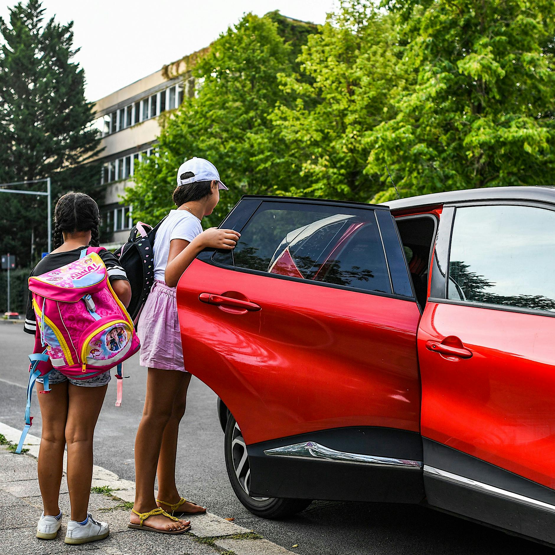 Elterntaxis in Berlin: In keinem Bundesland werden Kinder öfter zur Schule gefahren
