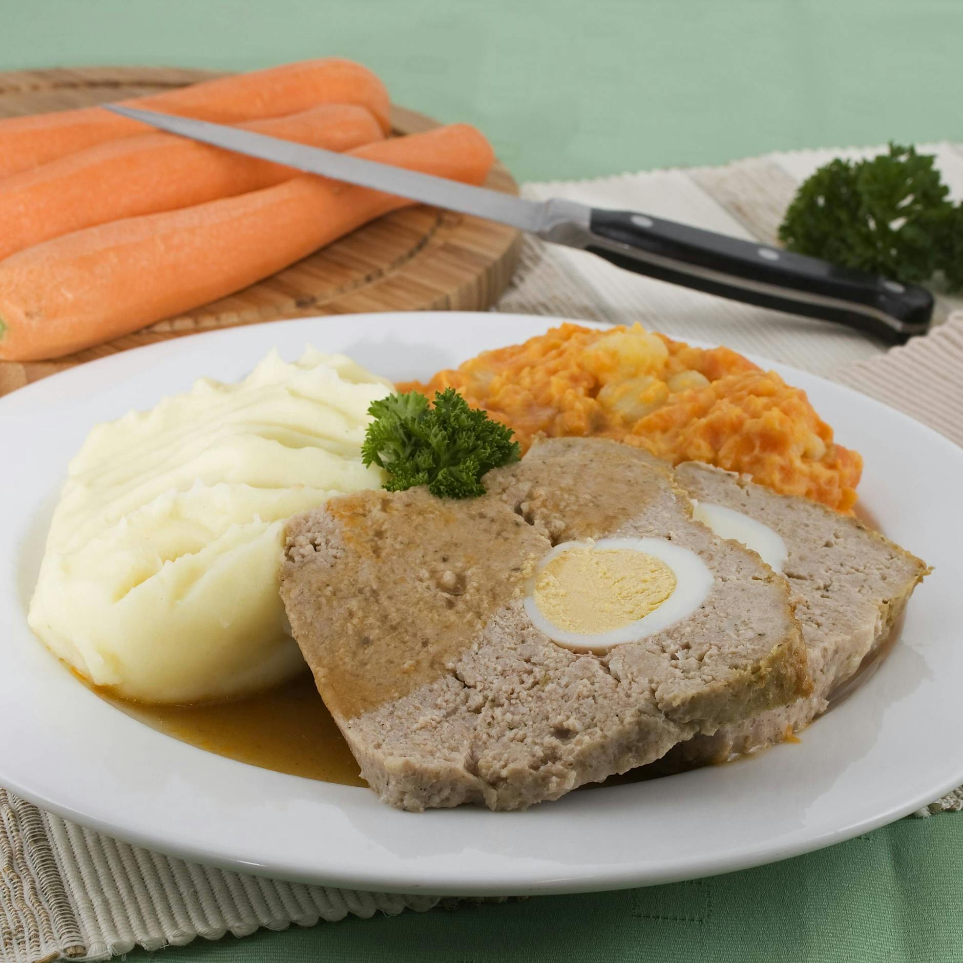 Einfaches Rezept für Falscher Hase - der beliebte DDR-Hackbraten
