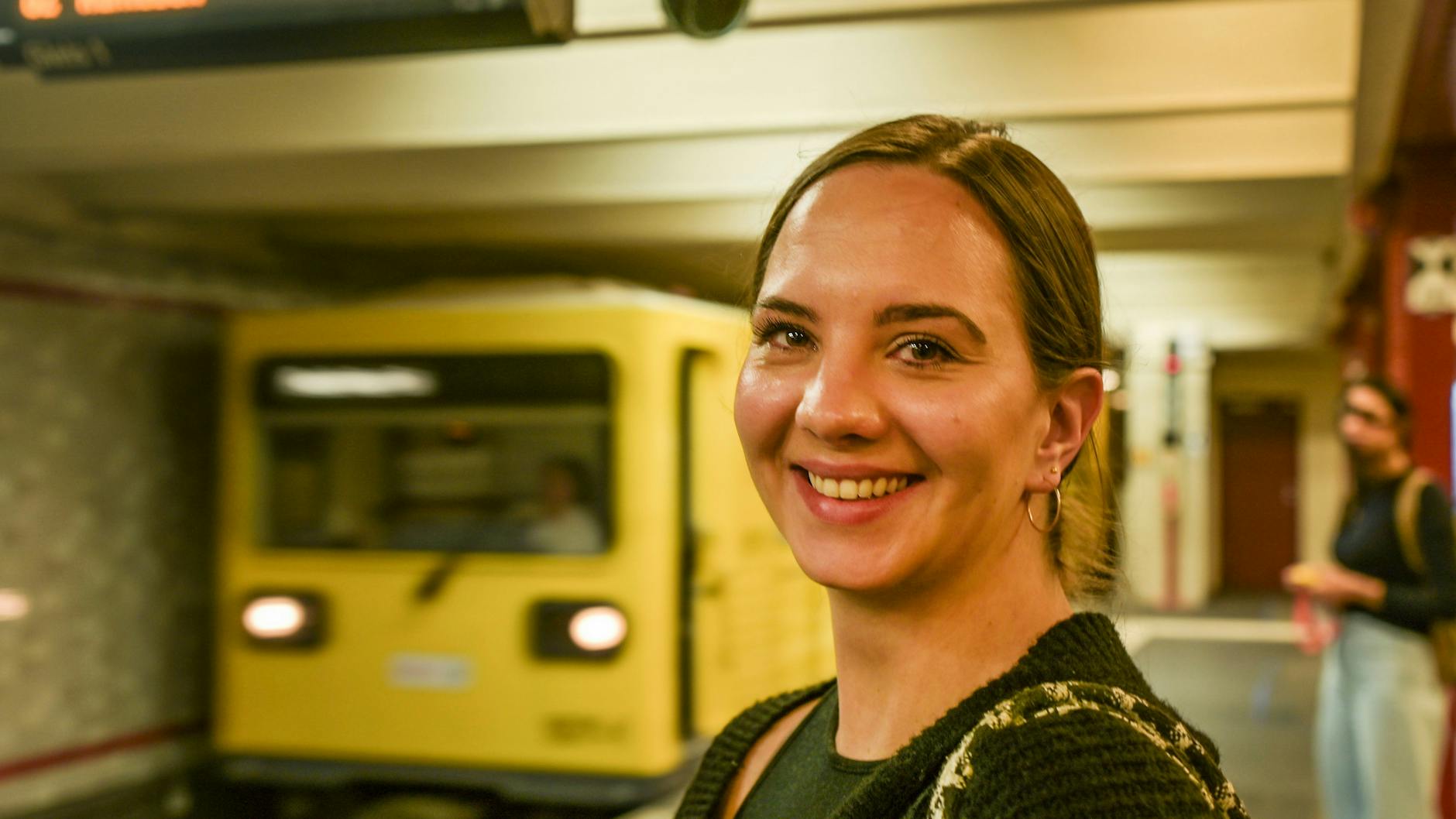 Anna Brachmann (27) ist froh, dass der Ärger mit der U2-Pendelei vorbei ist.