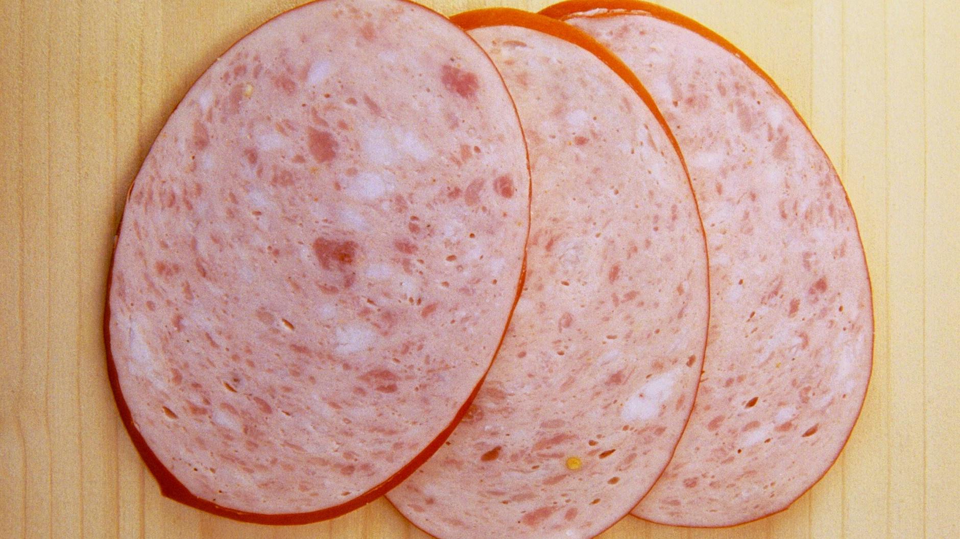 Ein ordentliches Stück Jagdwurst macht ein gutes Jägerschnitzel.