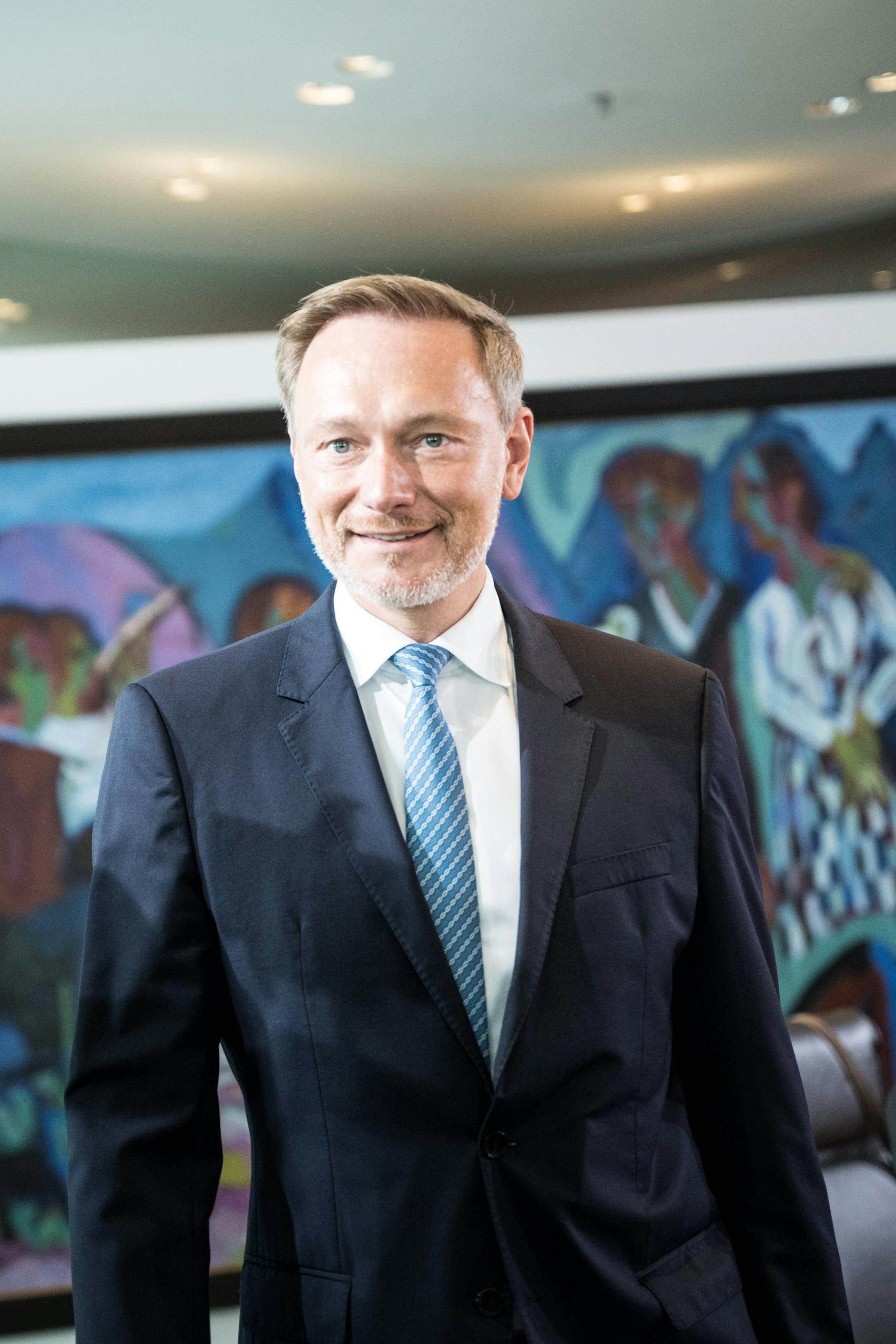 Haben Sie ihre Schufa dabei? Nicht selten erinnert Christian Lindner an einen Immobilienmakler.