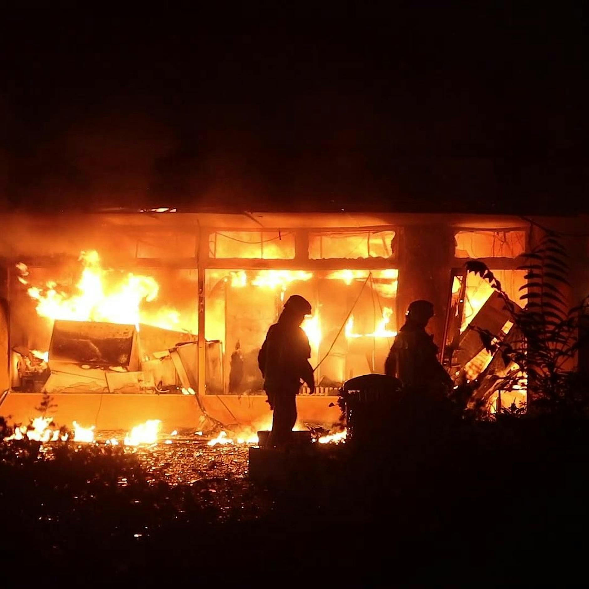 Neuköllner Geschäft explodiert: War es womöglich wieder ein Brandanschlag?