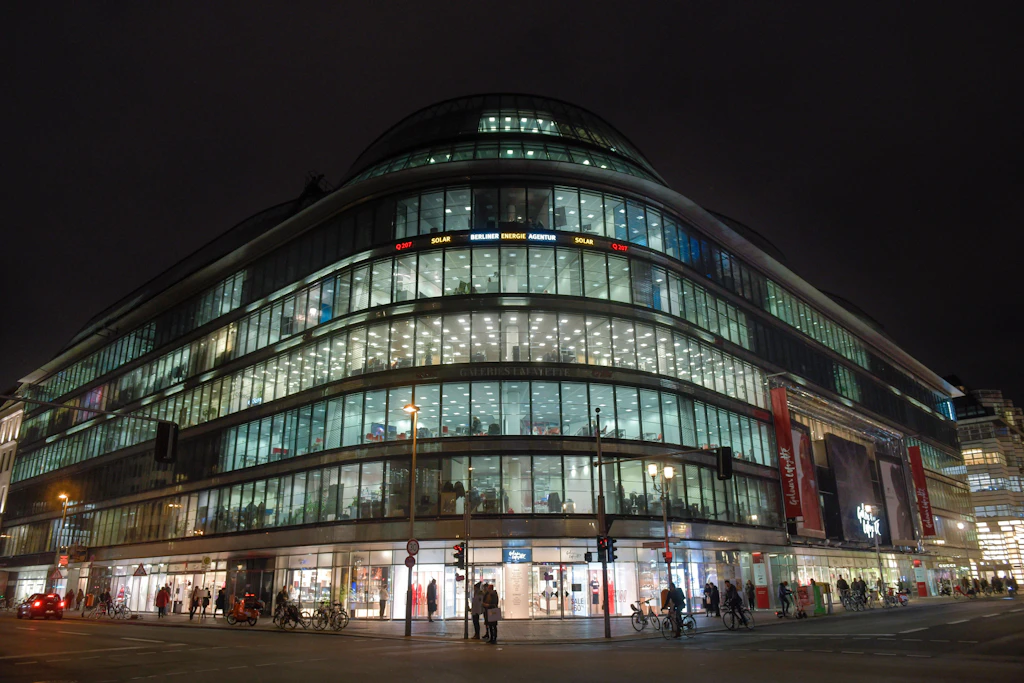 Berliner Zentralbibliothek soll in die Galeries Lafayette ziehen!