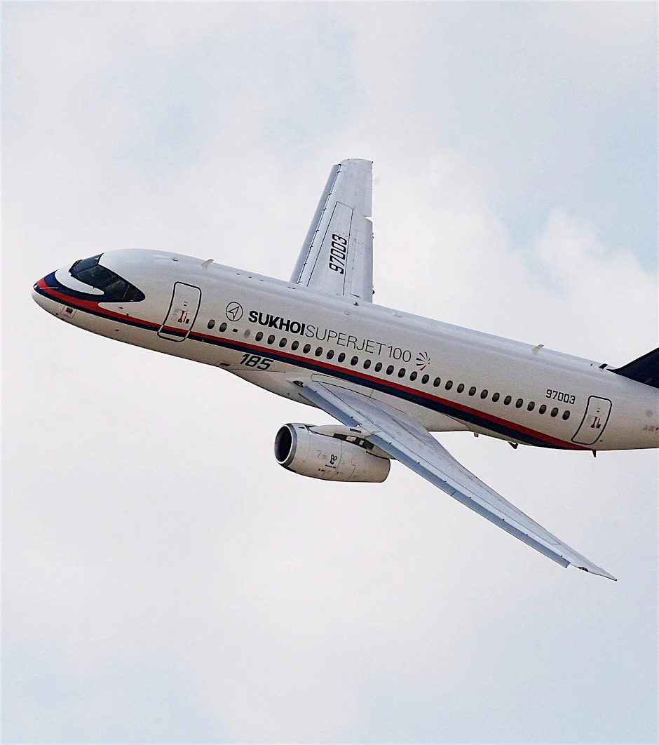 Ein älteres Suchoi-Superjet-100-Flugzeug hatte viele Komponenten aus dem Ausland, nun soll es sich ändern.&nbsp;