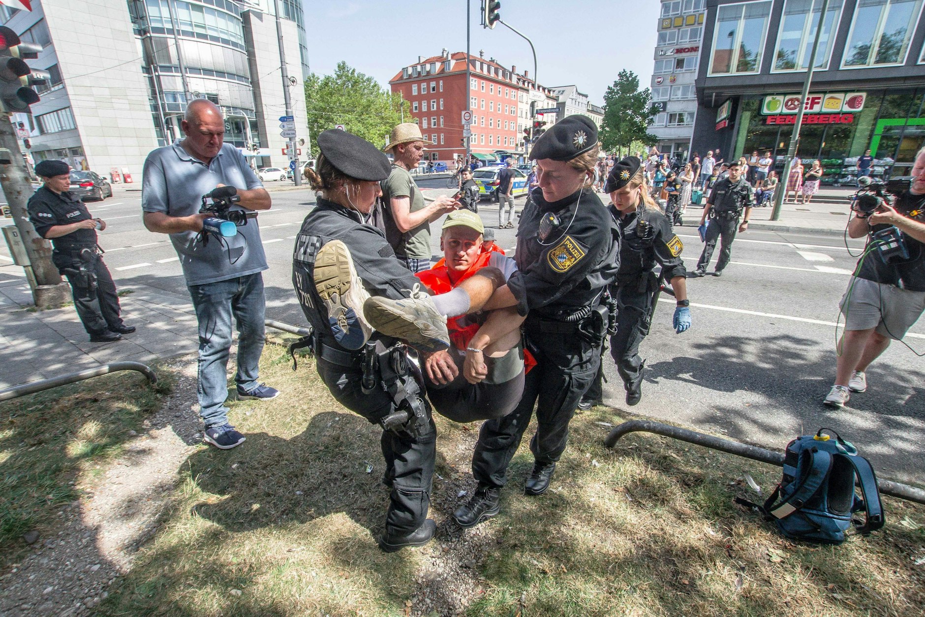Zurzeit nehmen die Klimaaktivisten der Letzten Generation vor allem die bayerischen Straßen ins Visier, so wie hier am 24. August in München.