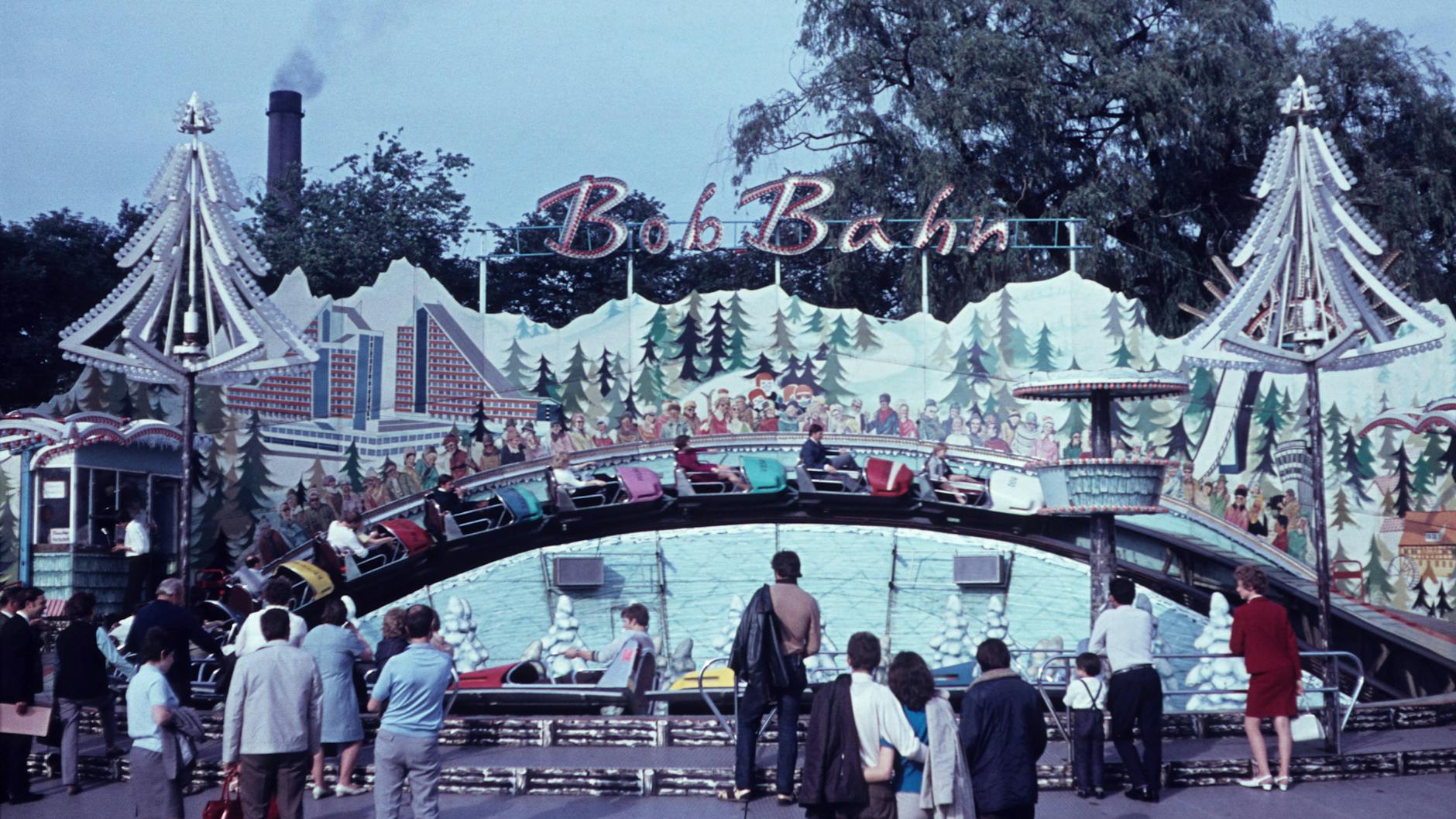 1979 im Kulturpark Plänterwald: die Bob-Bahn sorgt für Kribbeln im Bauch. 