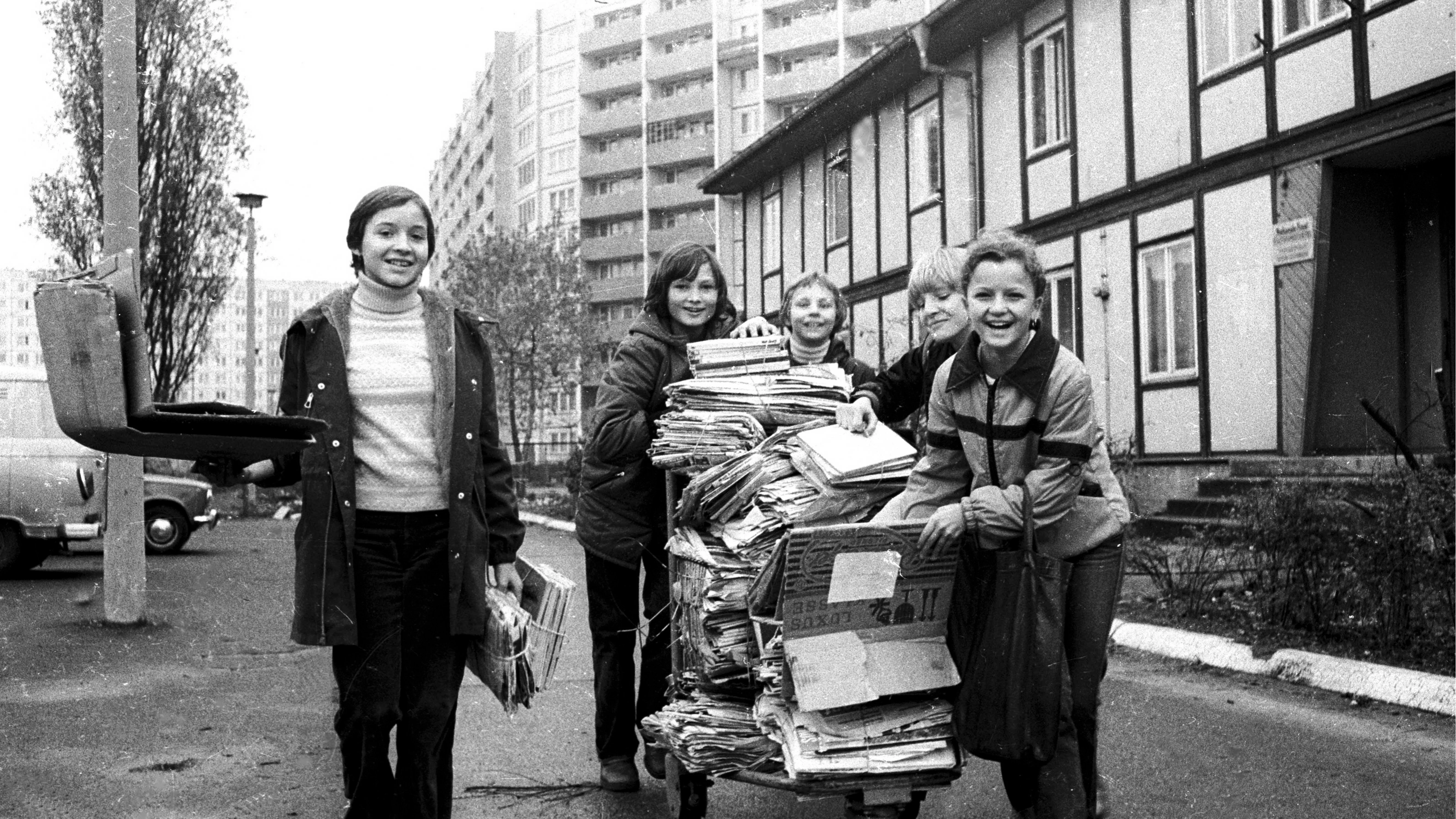 Altstoffe sammeln gehörte zum Alltag im Osten – nicht alle Erlöse gingen in die Pionierkasse.&nbsp;