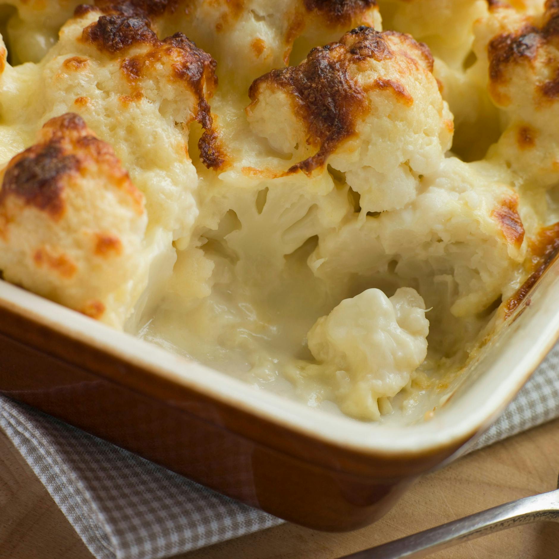 Schneller Blumenkohlauflauf mit Käsesoße: Unverschämt lecker