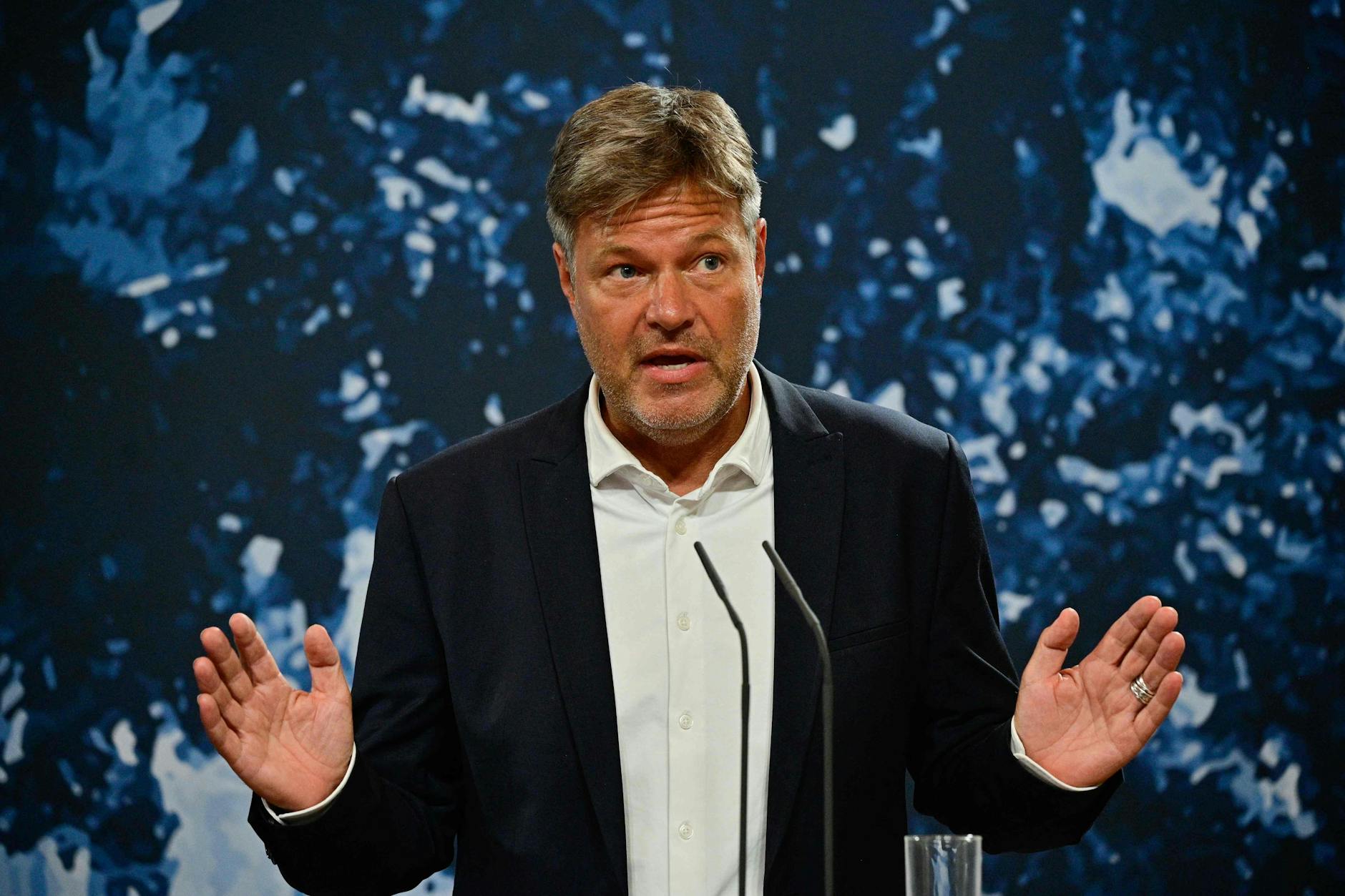 Wirtschaftsminister Habeck verlangt von Markus Söder „politische Haltung.“