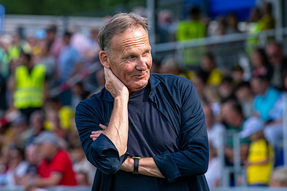 ARCHIV - «Wir müssen es hinbekommen, dass die Menschen sich auf die EM 2024 freuen», sagt Dortmunds Geschäftsführer Hans-Joachim Watzke.  