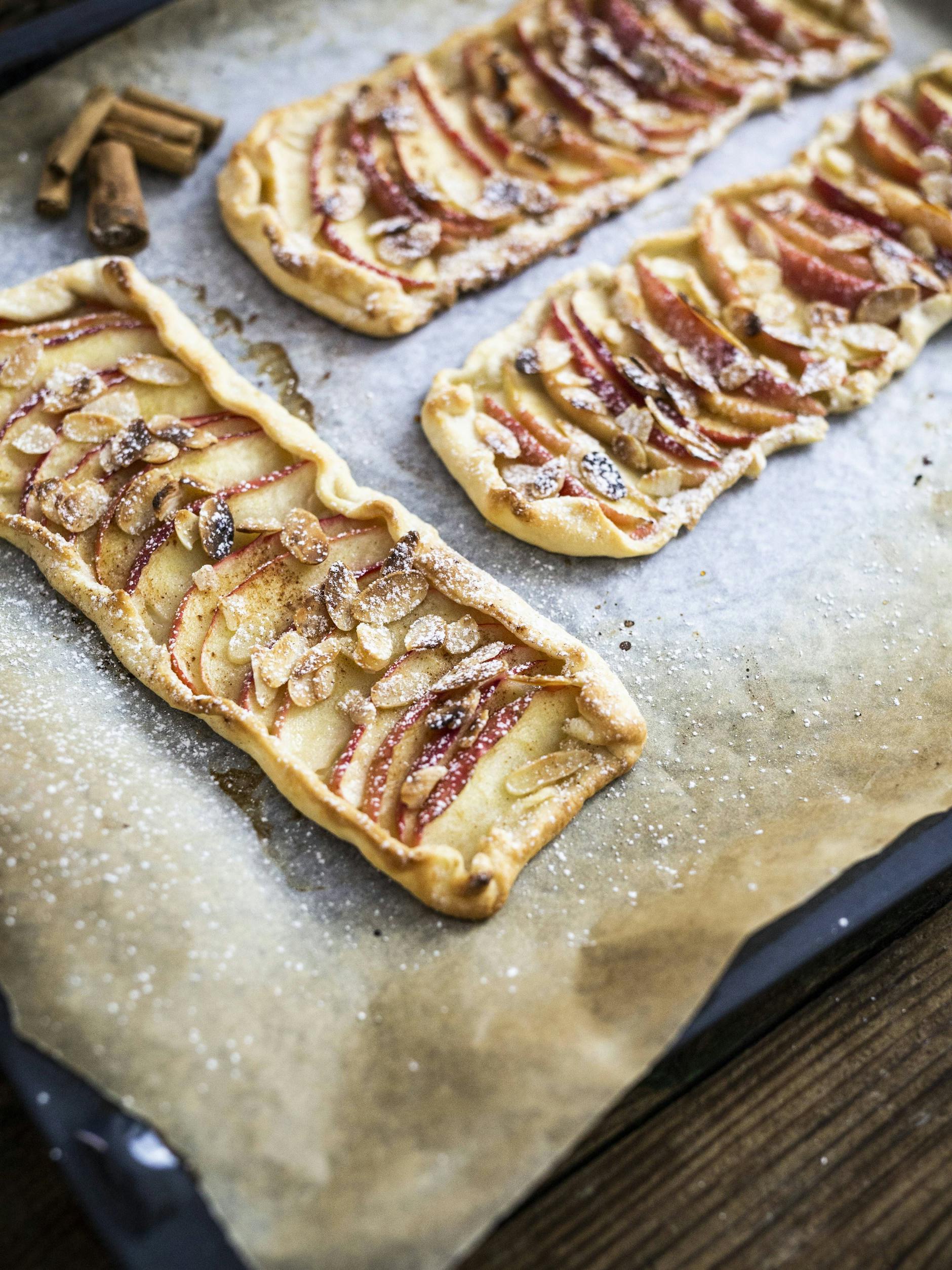 Den Teig unbedingt am Vortag vorbereiten.