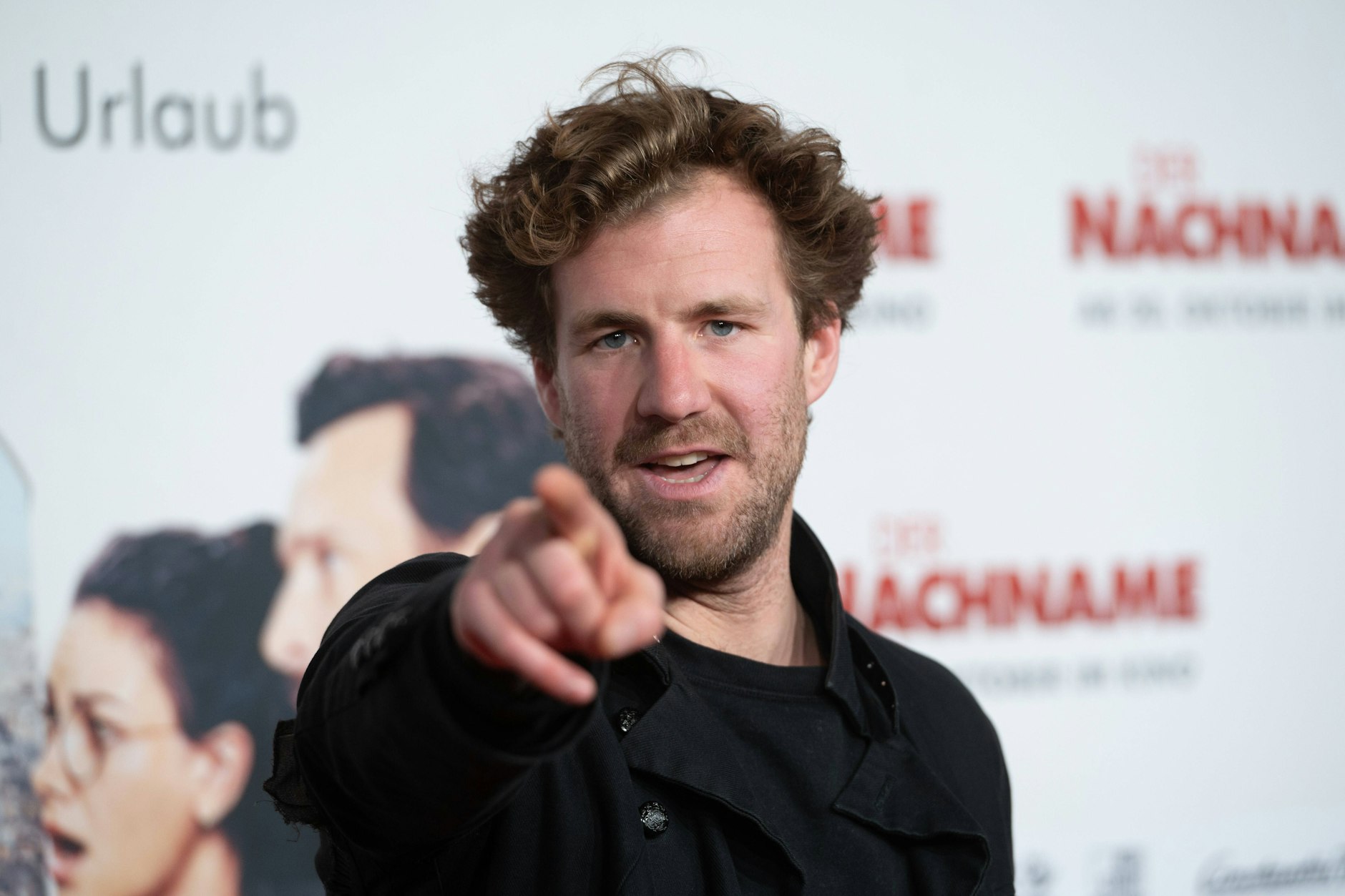 Luke Mockridge spricht in seinem Podcast über die Vorwürfe der sexuellen Gewalt und die Einweisung in eine psychiatrische Klinik.