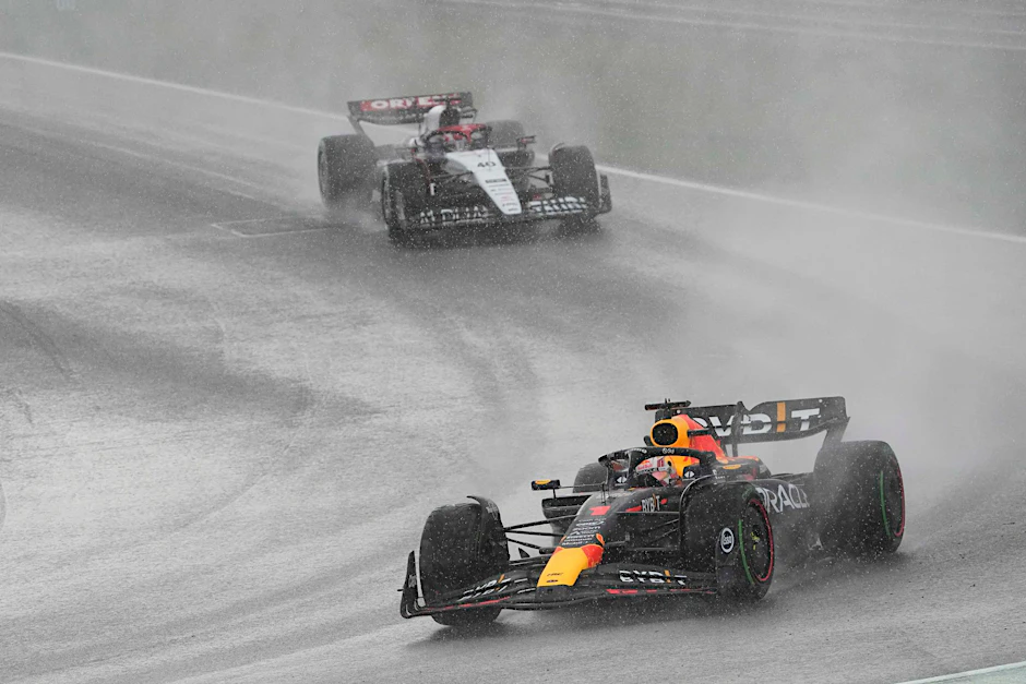 Starker Regen sorgte in Zandvoort für Unterbrechungen.  