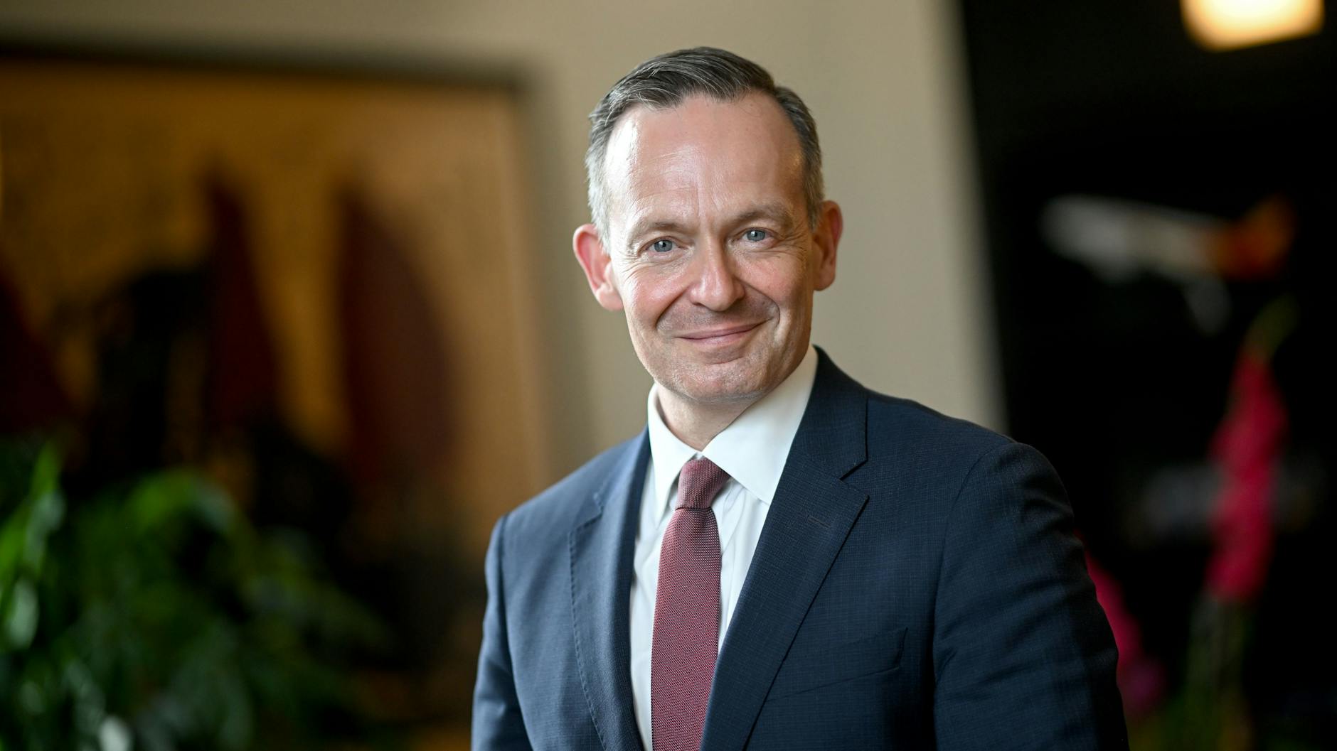 Bundesverkehrsminister Volker Wissing steht in der Kritik, was die Finanzierung des Deutschlandtickets angeht.