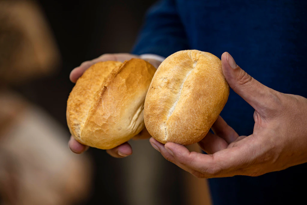 DDR-Brötchen Rezept: Knusprige Ostbrötchen selber backen