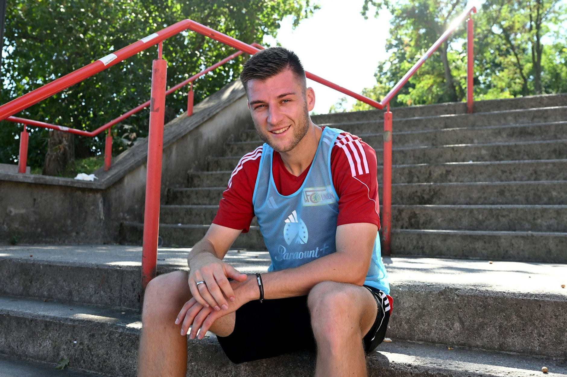 Verteidiger Robin Knoche spielt seit drei Jahren für den 1. FC Union. 2020 kam er vom VfL Wolfsburg. Damals hätte er nicht zu träumen gewagt, dass er mal mit den Eisernen Champions League spielt.