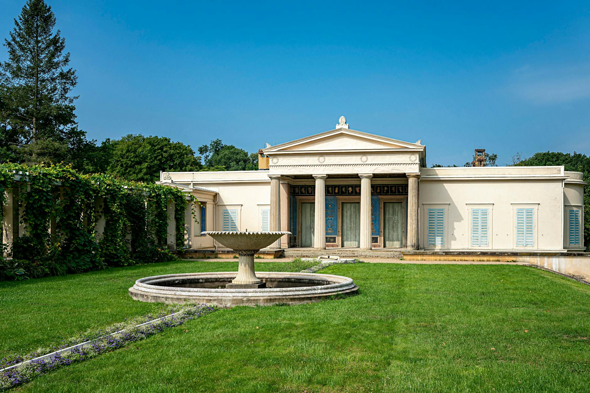 Das Schloss Charlottenhof ist ab sofort geschlossen. Der Grund: Gefährliche Bleiwerte.