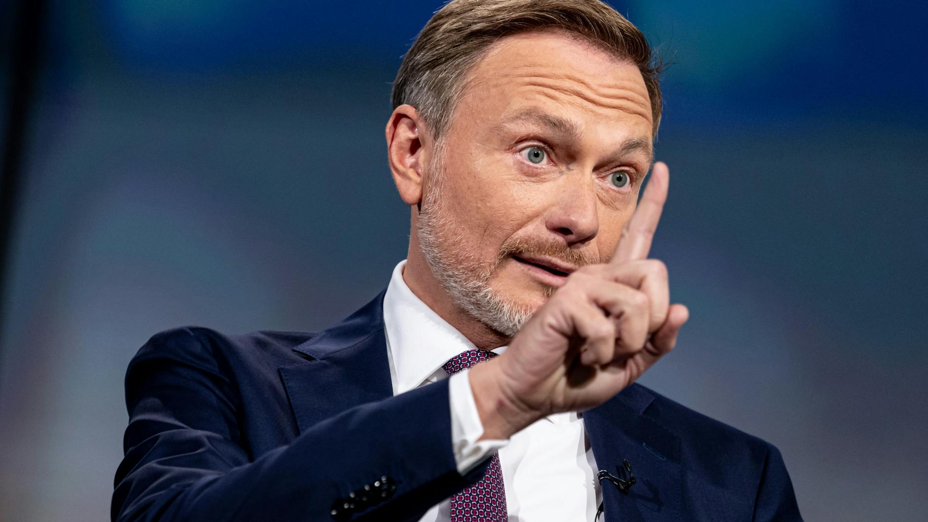 Die Tyre Extinguishers richteten nach ihrer Klimaschutzaktion Grüße an Christian Lindner.