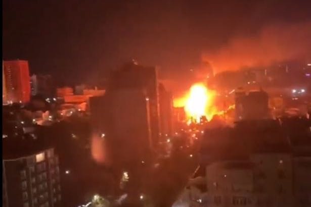 Aufnahmen sollen eine Explosion in Rostow am Don in Russland zeigen.